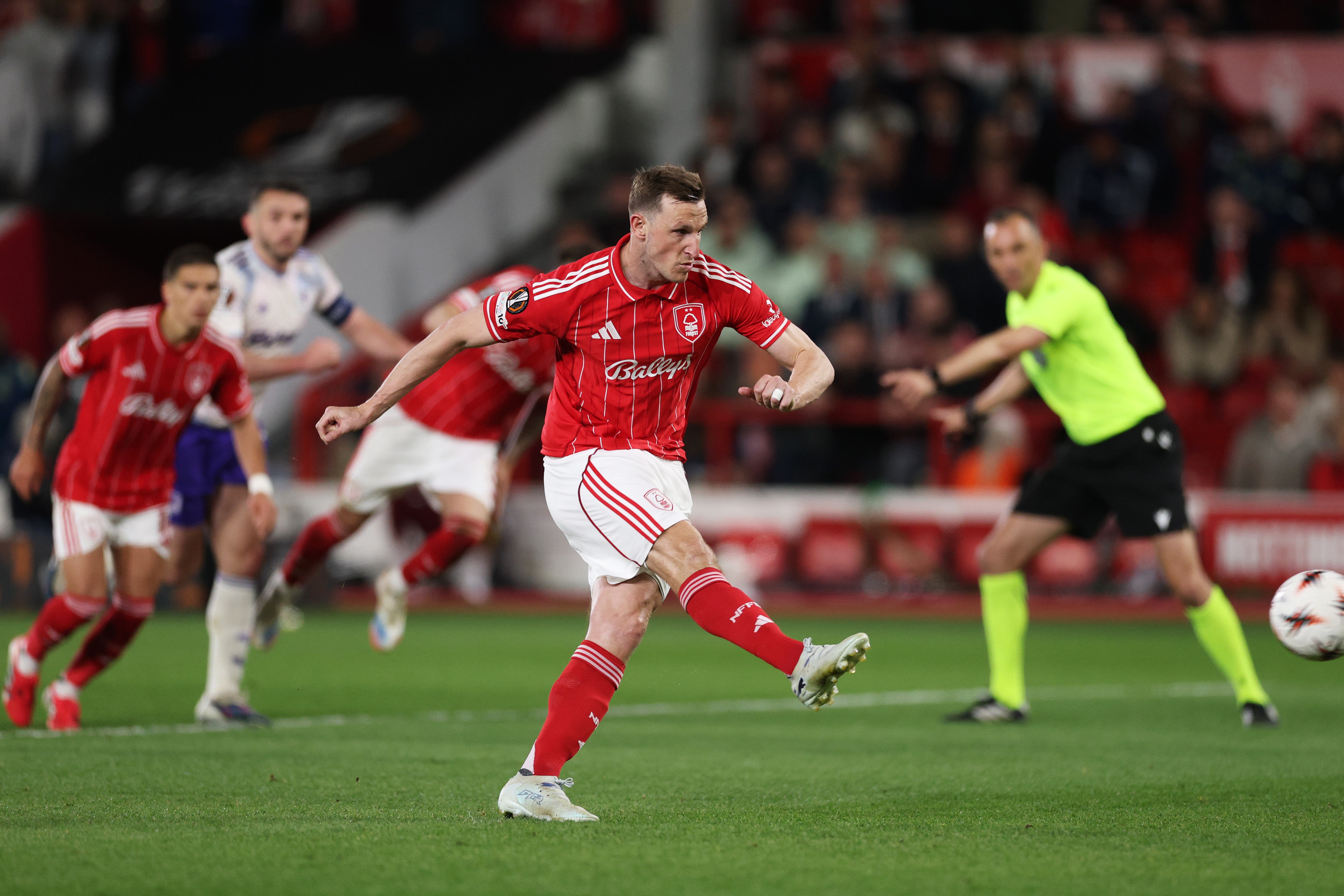 Chris Wood’s penalty gives Nottingham Forest slender Europa League semi-final lead over Aston Villa — image 4