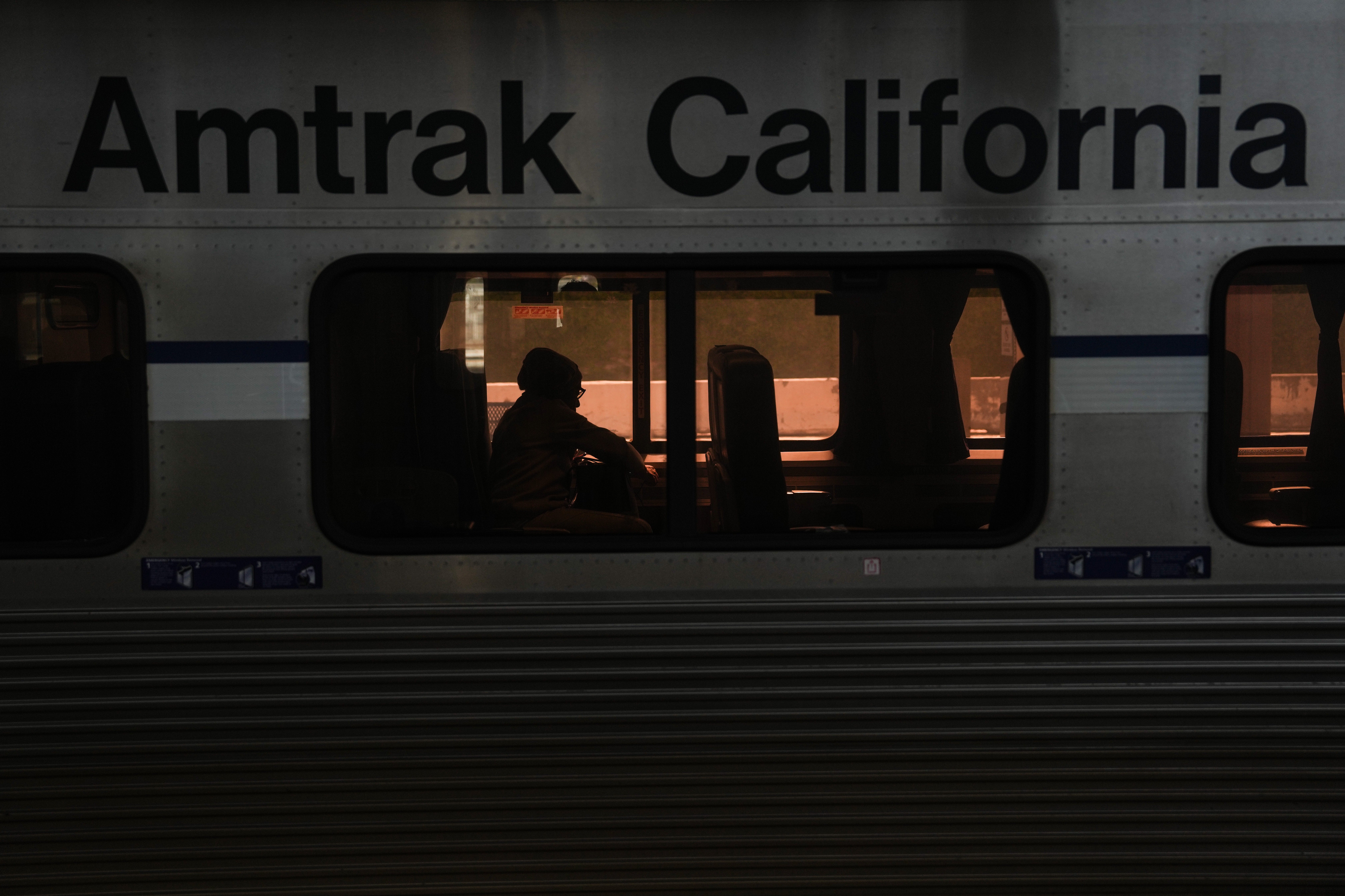 EEUU-TRENES-ARMAS