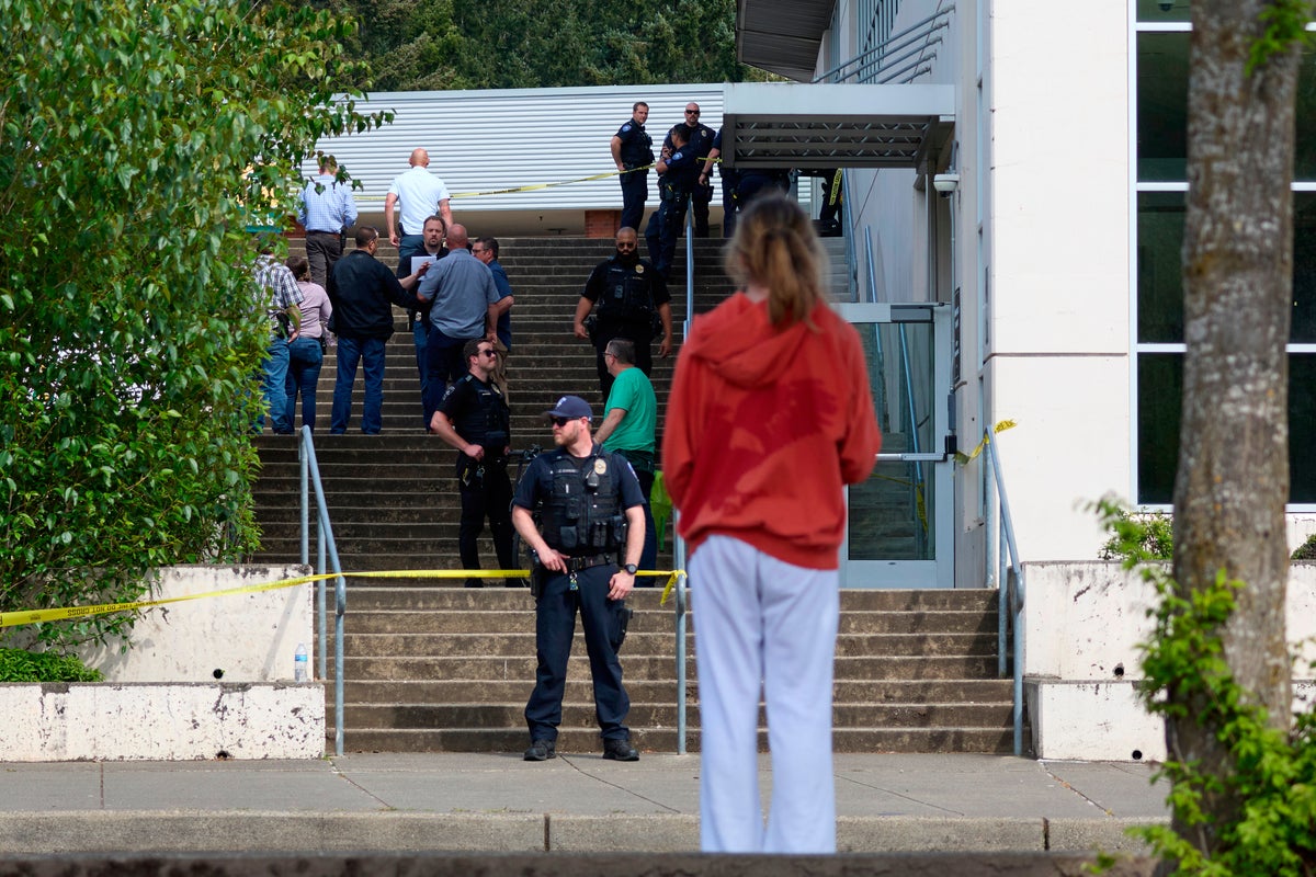 Stabbing at Washington state high school injures 6, including suspect, police say – UK Times