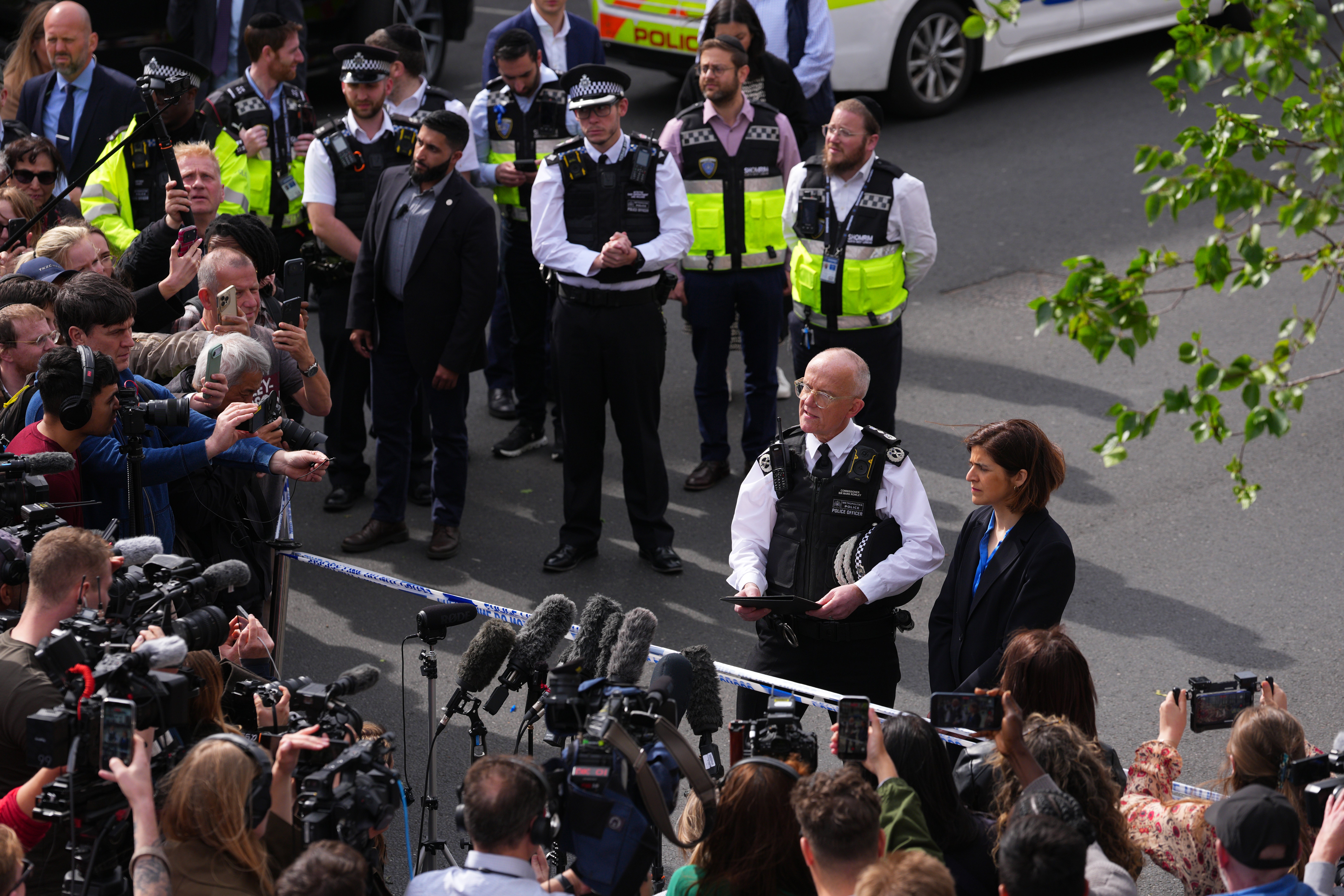 Sarah Sackman, Labour Finchley and Golders Green MP and courts minister stands next to Metropolitan Police Commissioner Sir Mark Rowley