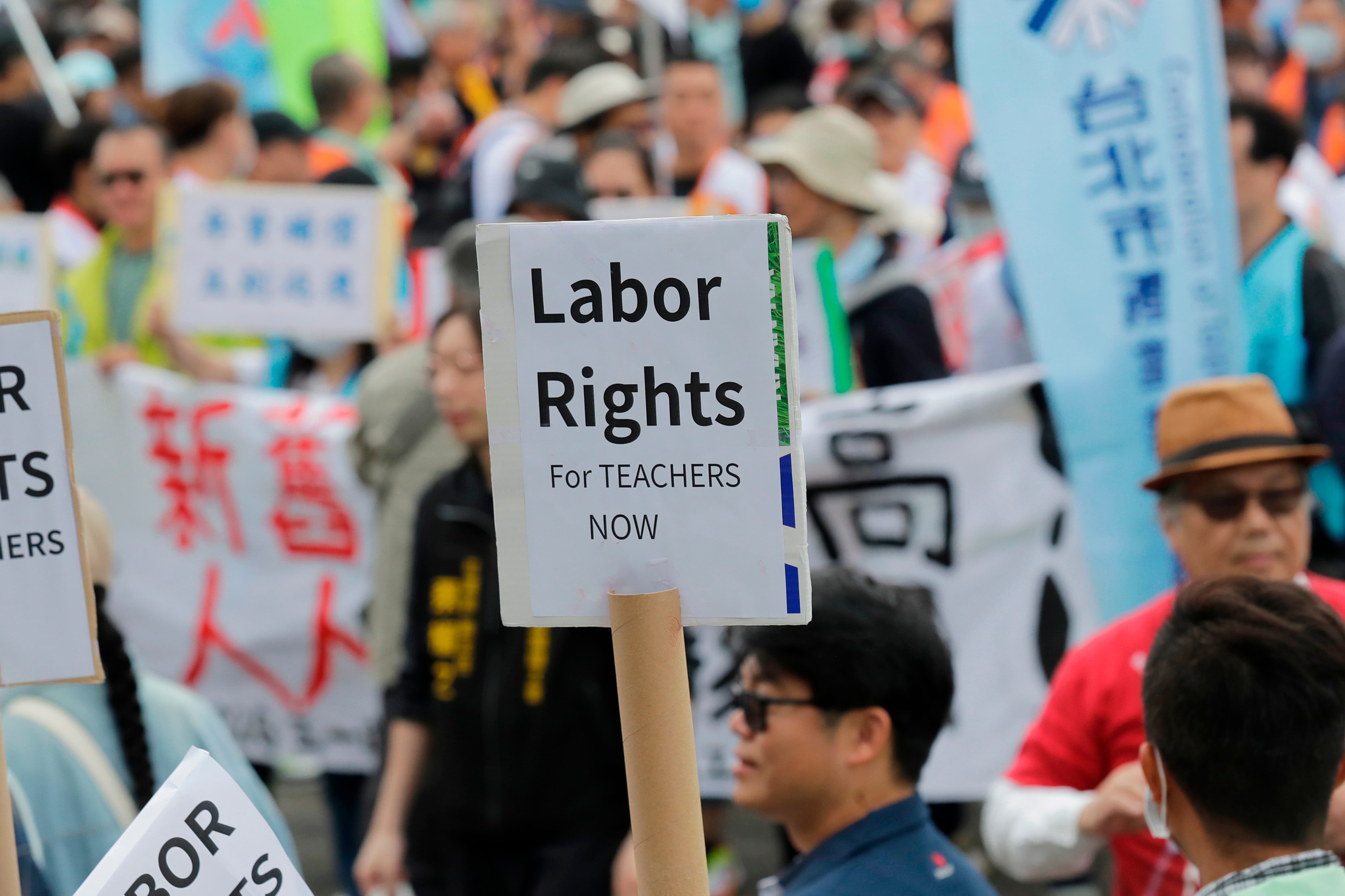 May Day protests erupt globally as workers rage against Iran war costs and Trump policies — image 5