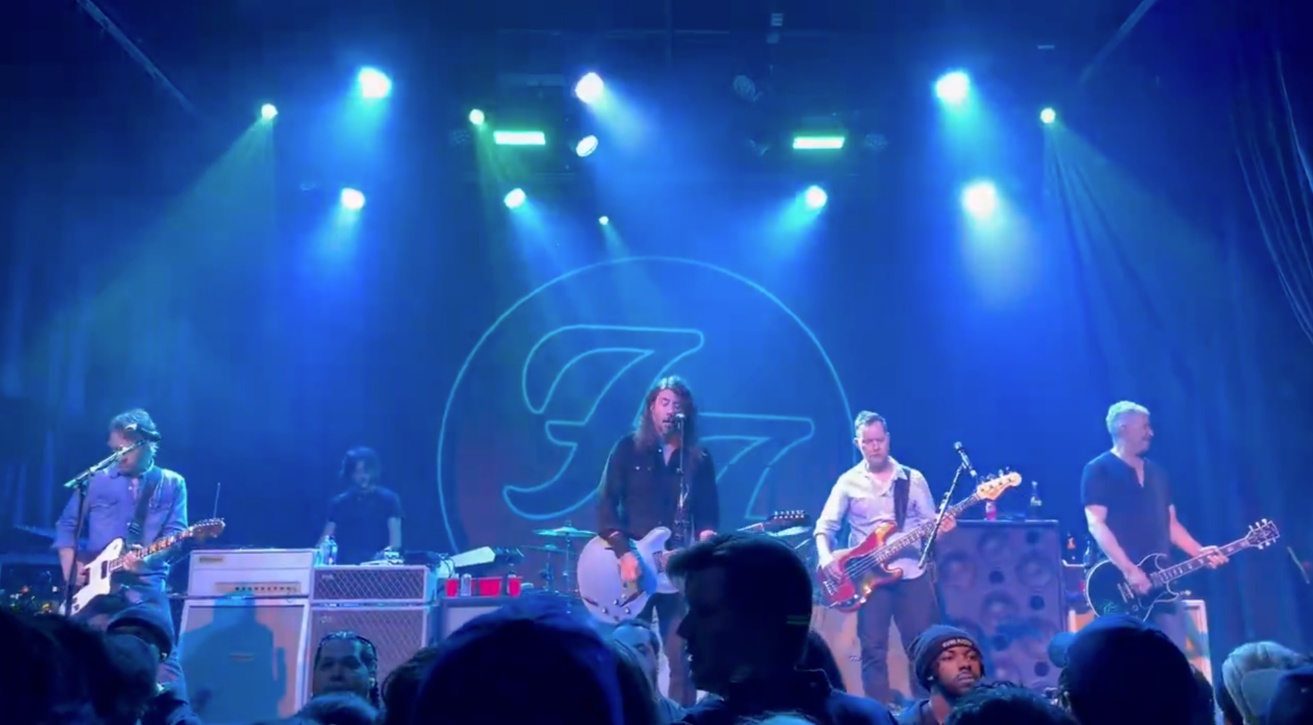 Foo Fighters fans queue overnight for surprise show at tiny venue