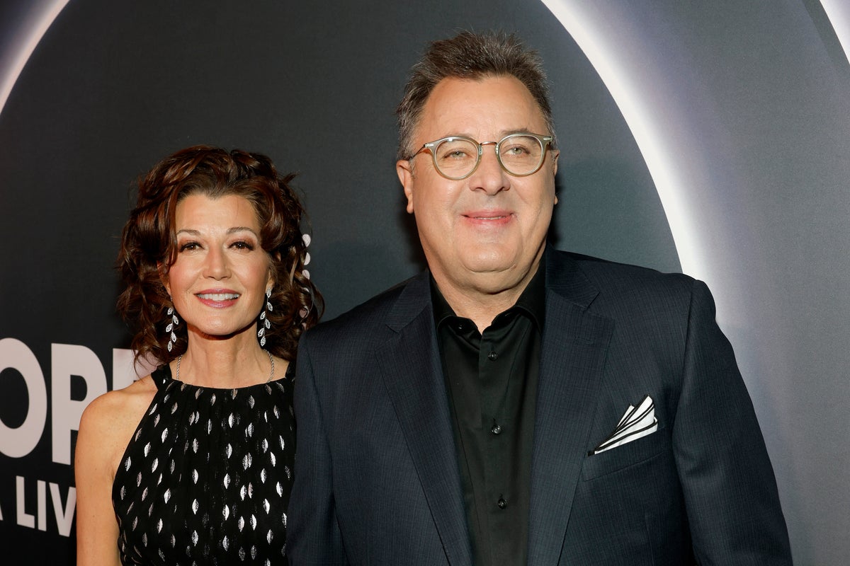 Amy Grant reveals husband Vince Gill’s blunt advice after her 2022 brain injury