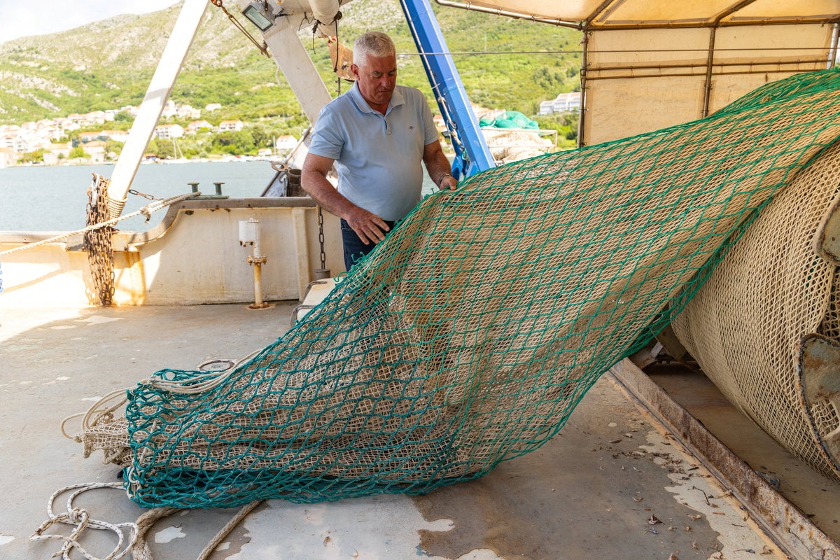 Fishermen hang up their nets as jobs now ‘completely unprofitable’