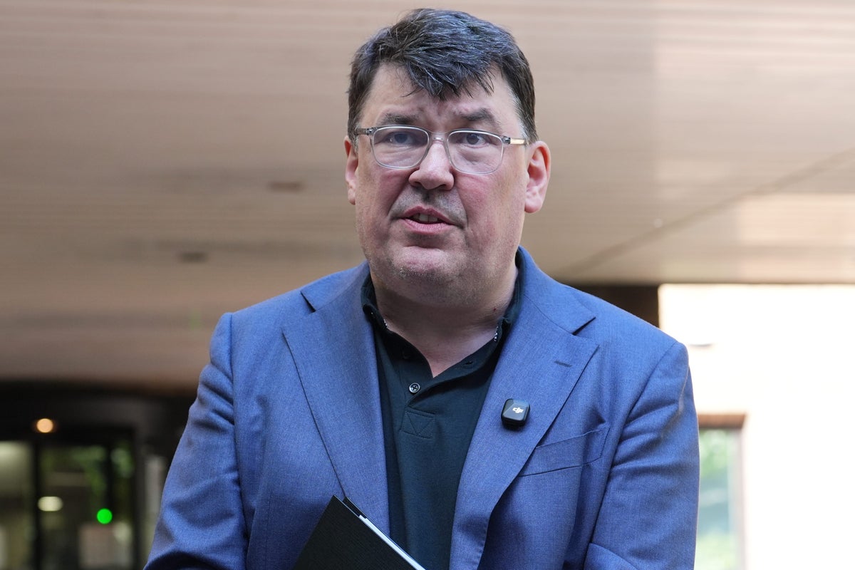 Graham Linehan hits out at police after having conviction for damaging trans activist’s phone overturned