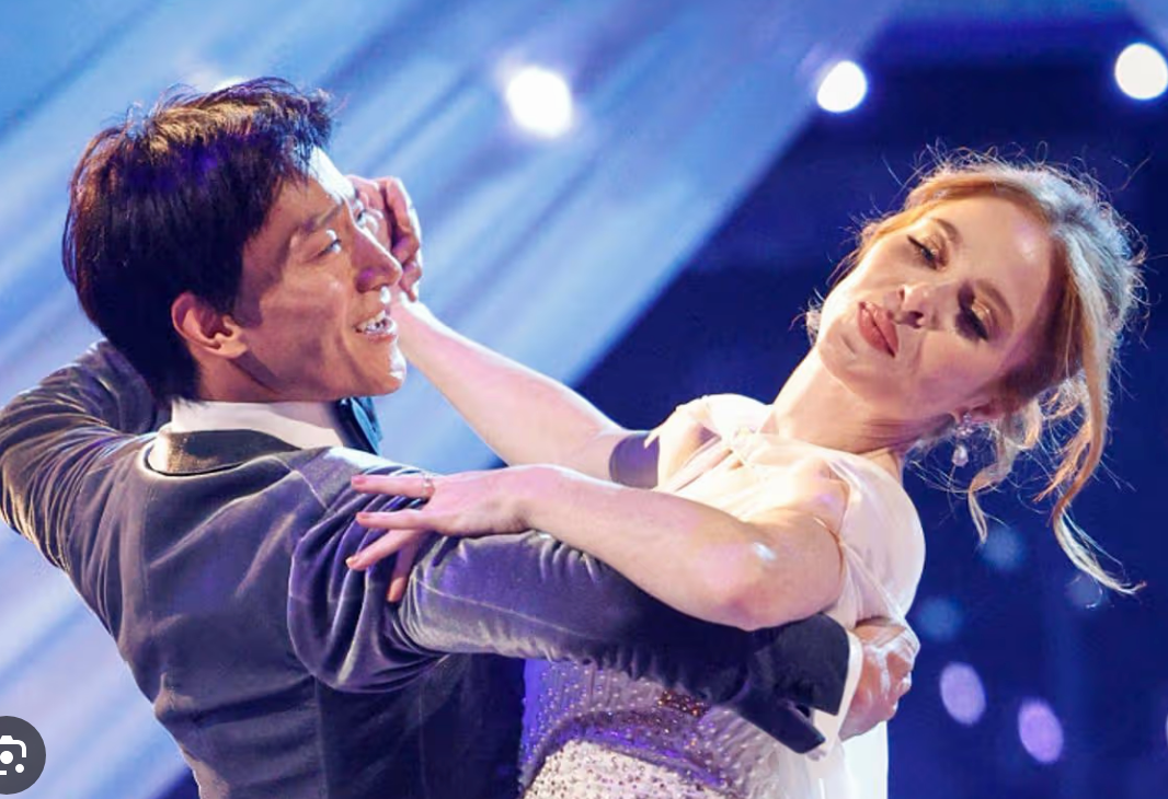 Angela Scanlon was paired with Carlos Gu for the 2023 series