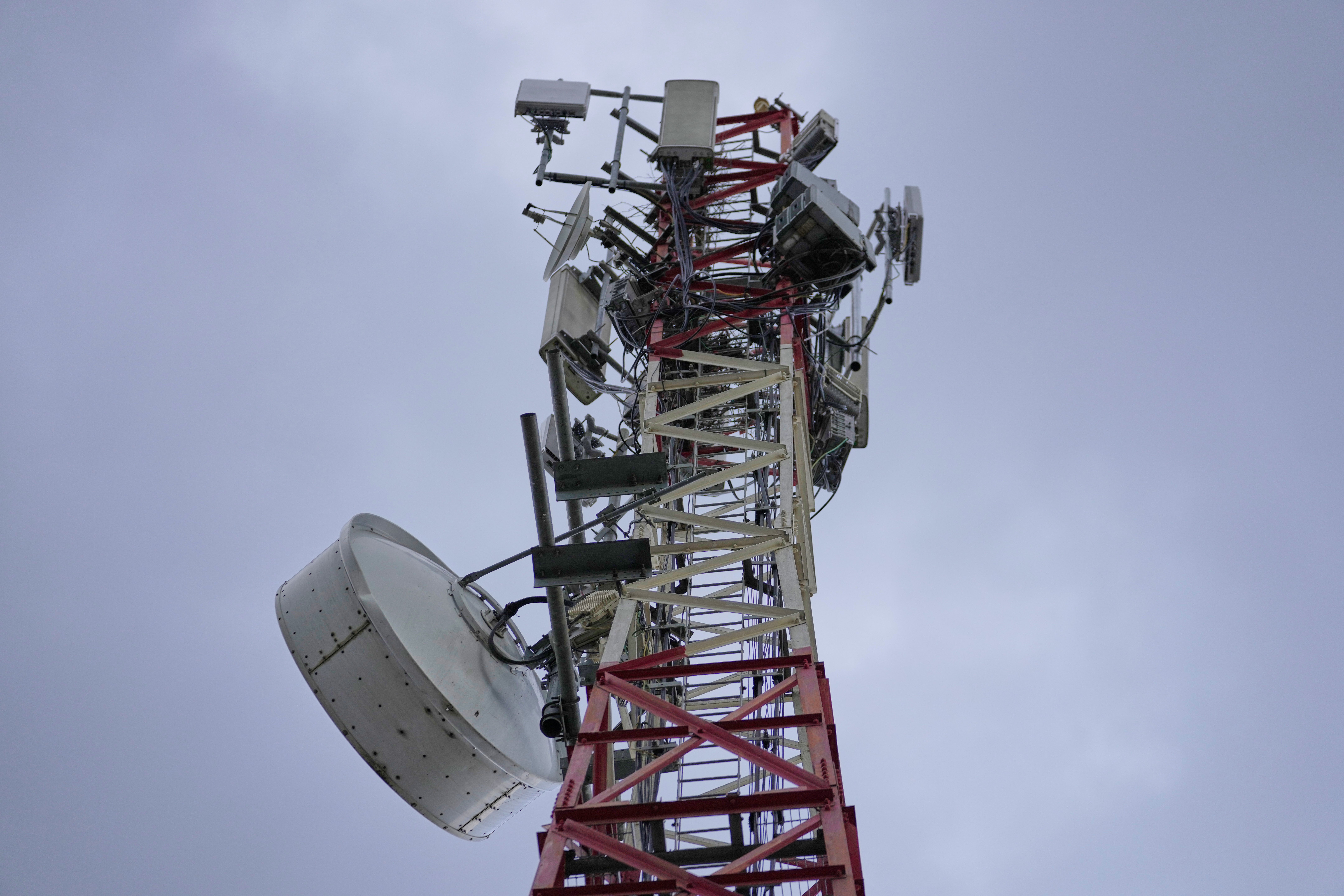independent.co.uk - Allan Olingo - Africa's cellphone towers turn to solar as diesel costs surge