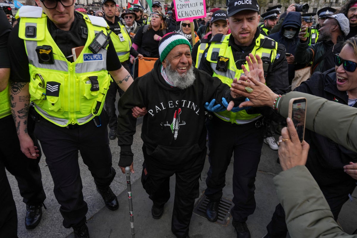 Starmer suggest ban on pro-Palestine protests aid antisemitism crackdown