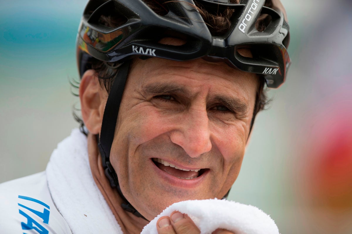 Alex Zanardi, auto racing champion who won Paralympic gold after life-altering accidents, dies at 59