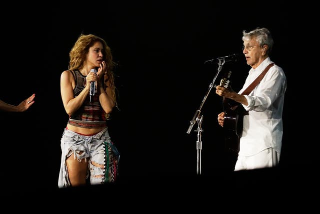BRASIL-COPACABANA-SHAKIRA