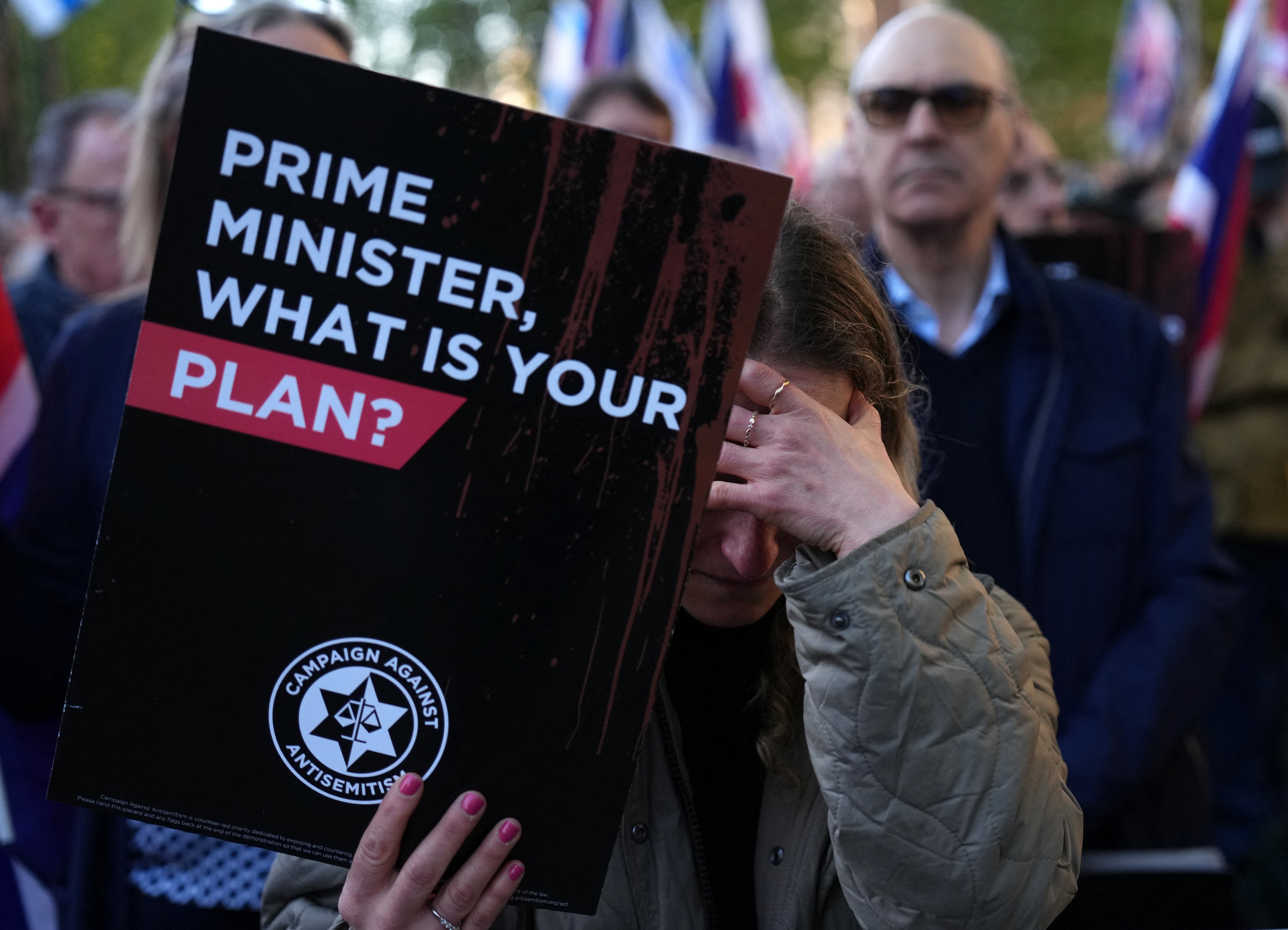 Synagogues and Jewish schools will be protected by former royal marines in renewed bid to protect Jewish communities from antisemitic violence