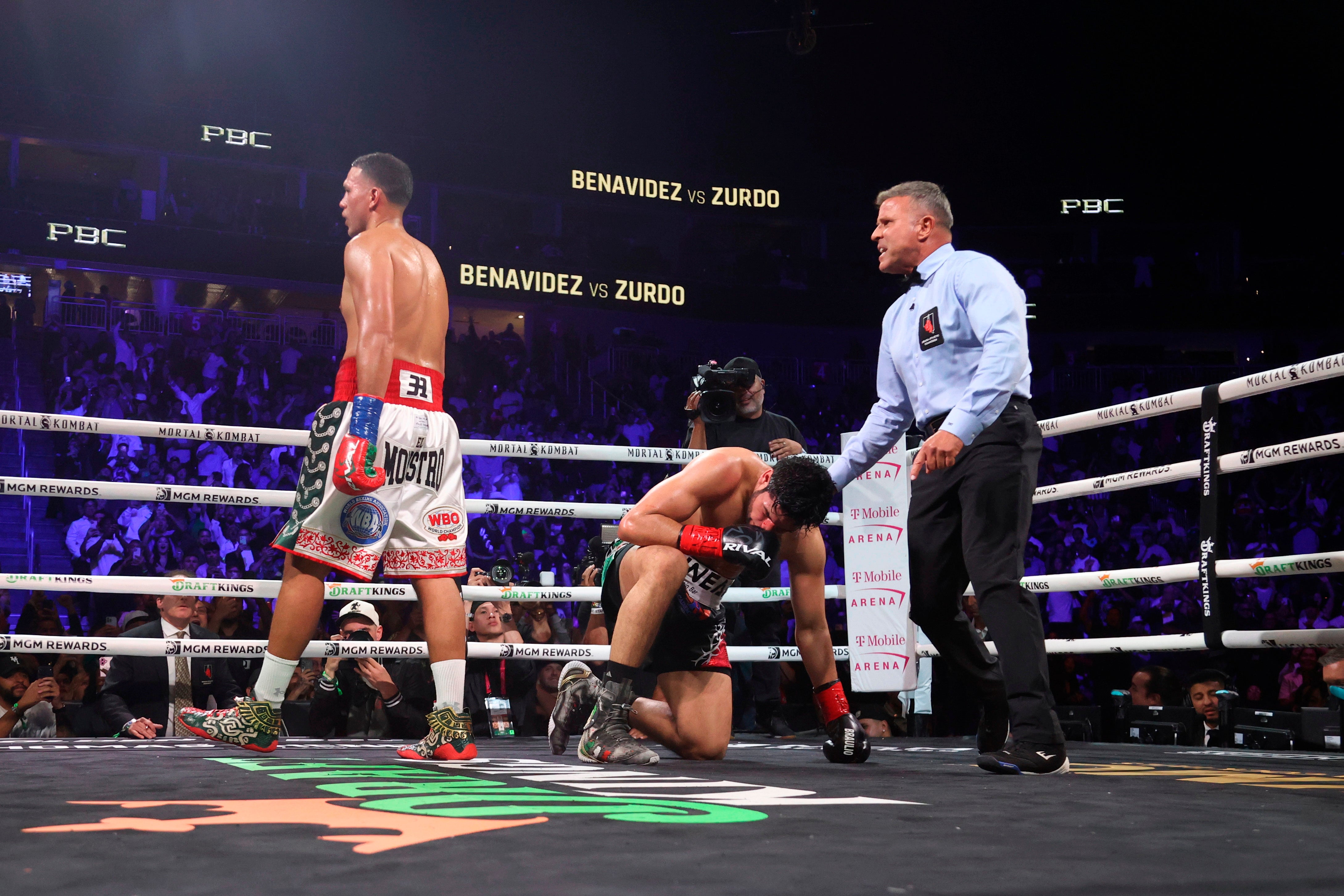 Benavidez stayed unbeaten while handing Ramirez his second loss
