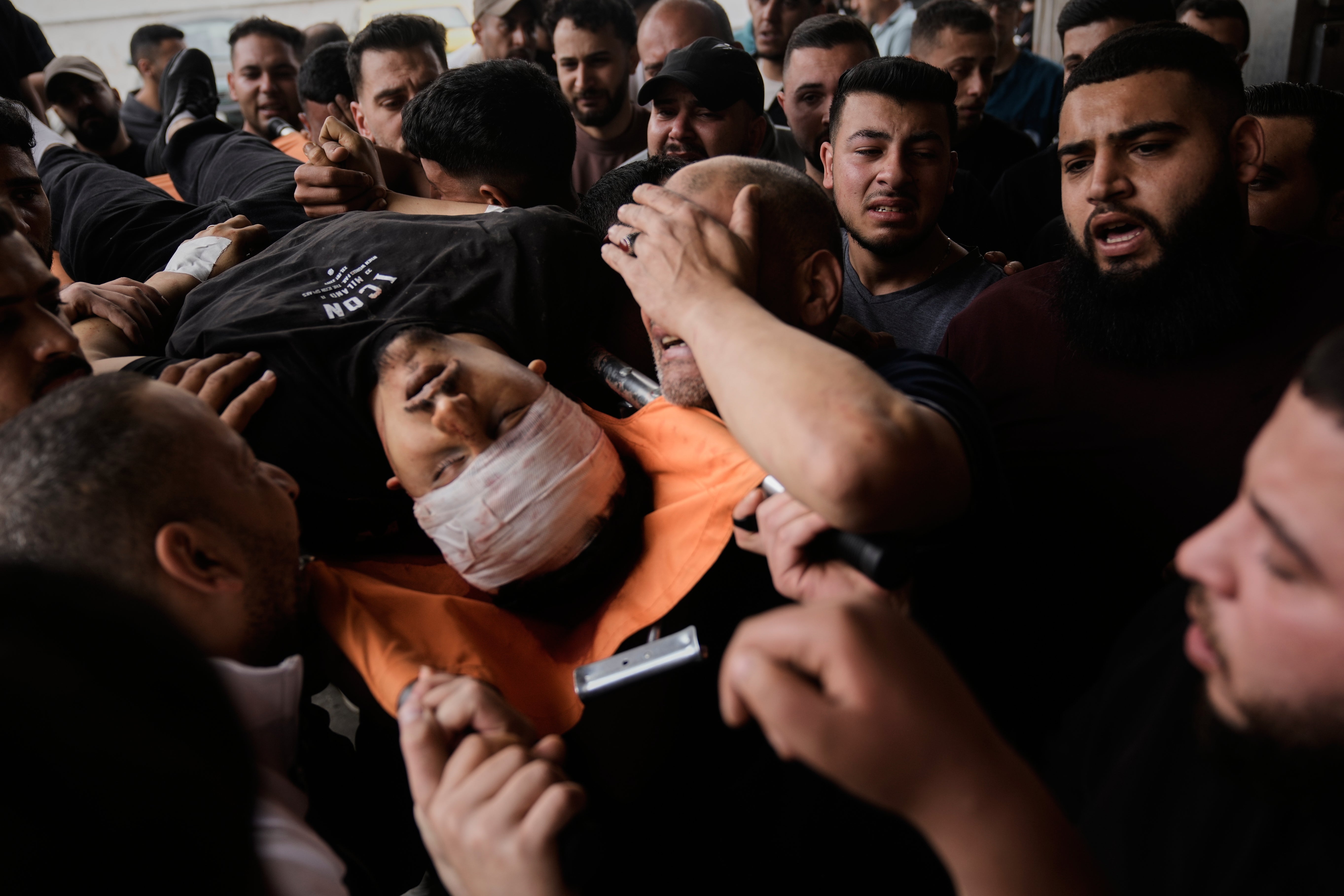 Israeli raid in the West Bank leaves 1 Palestinian dead and 4 wounded