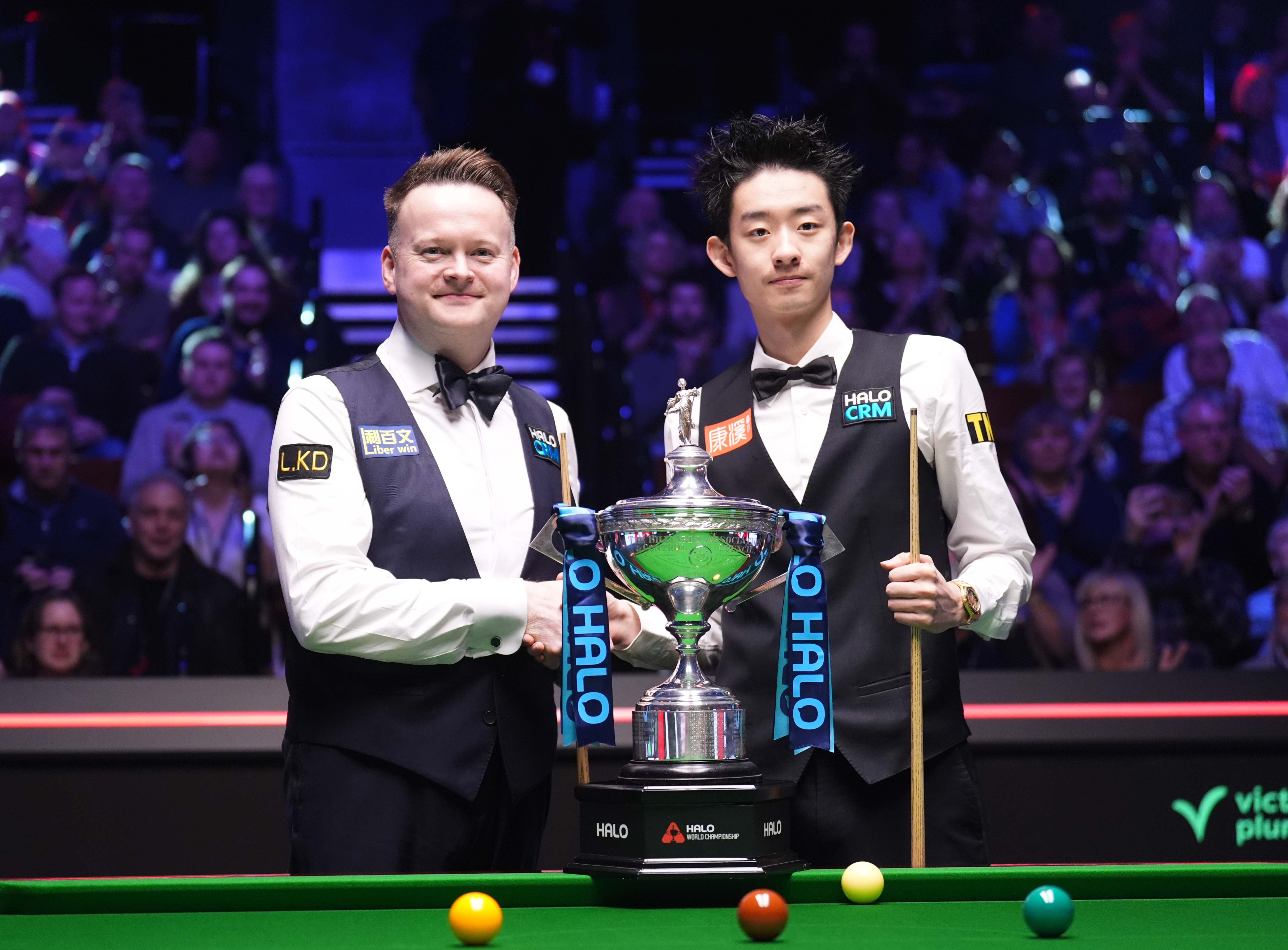 Wu Yize leads Shaun Murphy 10-7