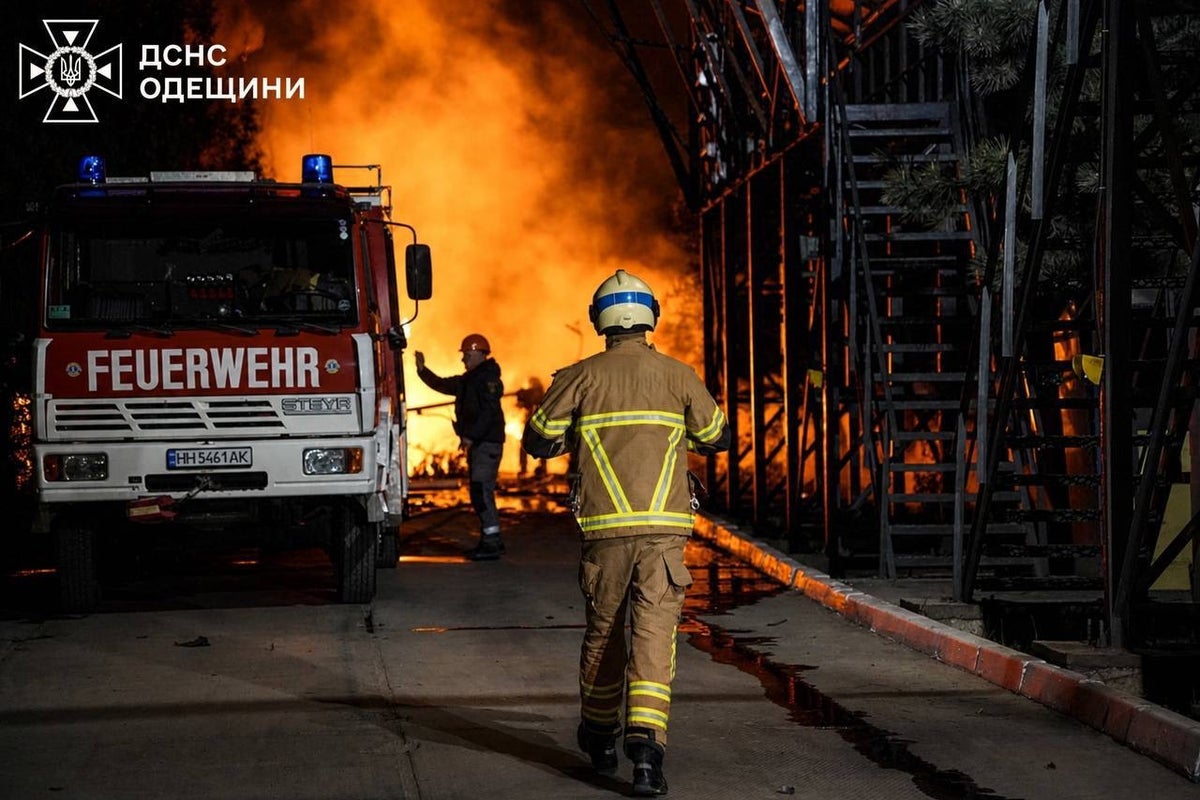 Ukraine hits key Russian oil-loading port and 3 'shadow fleet' tankers