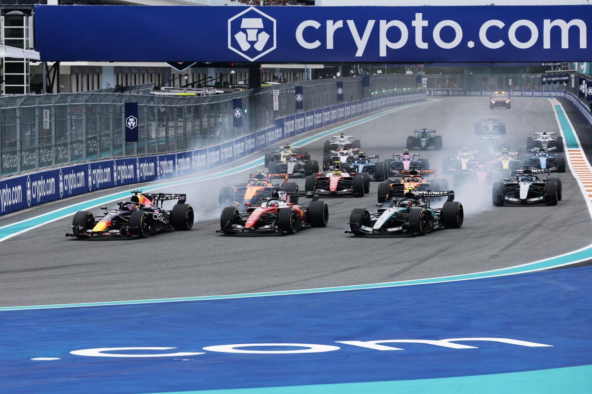 F1 Miami GP LIVE: Race updates, stream and times with Leclerc in lead