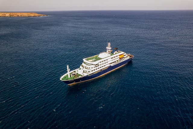 <p>Cinco de los ocho casos sospechosos vinculados al barco ya fueron confirmados</p>