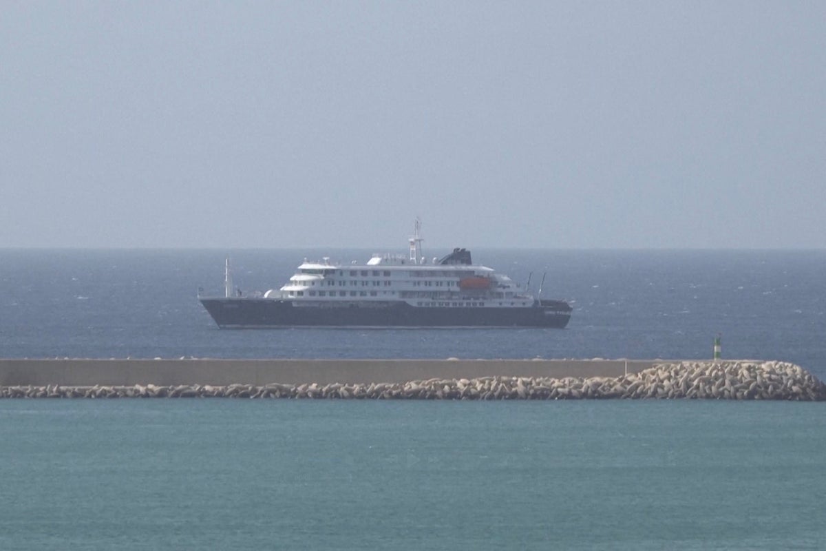 More than 20 Britons trapped on cruise ship amid suspected hantavirus outbreak as Cape Verde blocks it from docking – UK Times