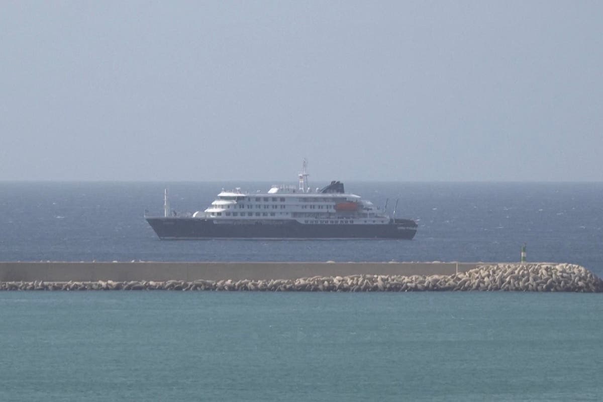 Hantavirus Outbreak on Polar Cruise Ship Kills Three, Strands 148 Off West Africa — image 6