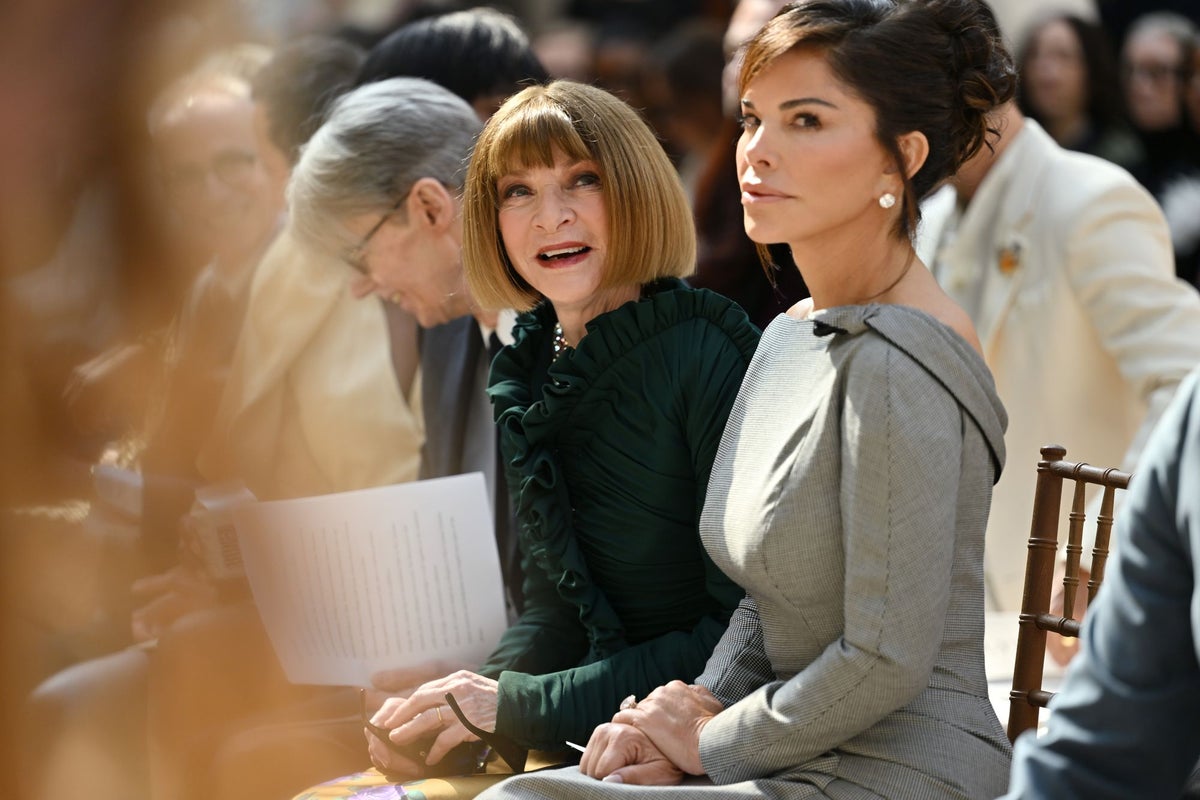 Lauren Sánchez Bezos cozies up with Anna Wintour to unveil Met’s new Costume Art exhibit amid gala backlash
