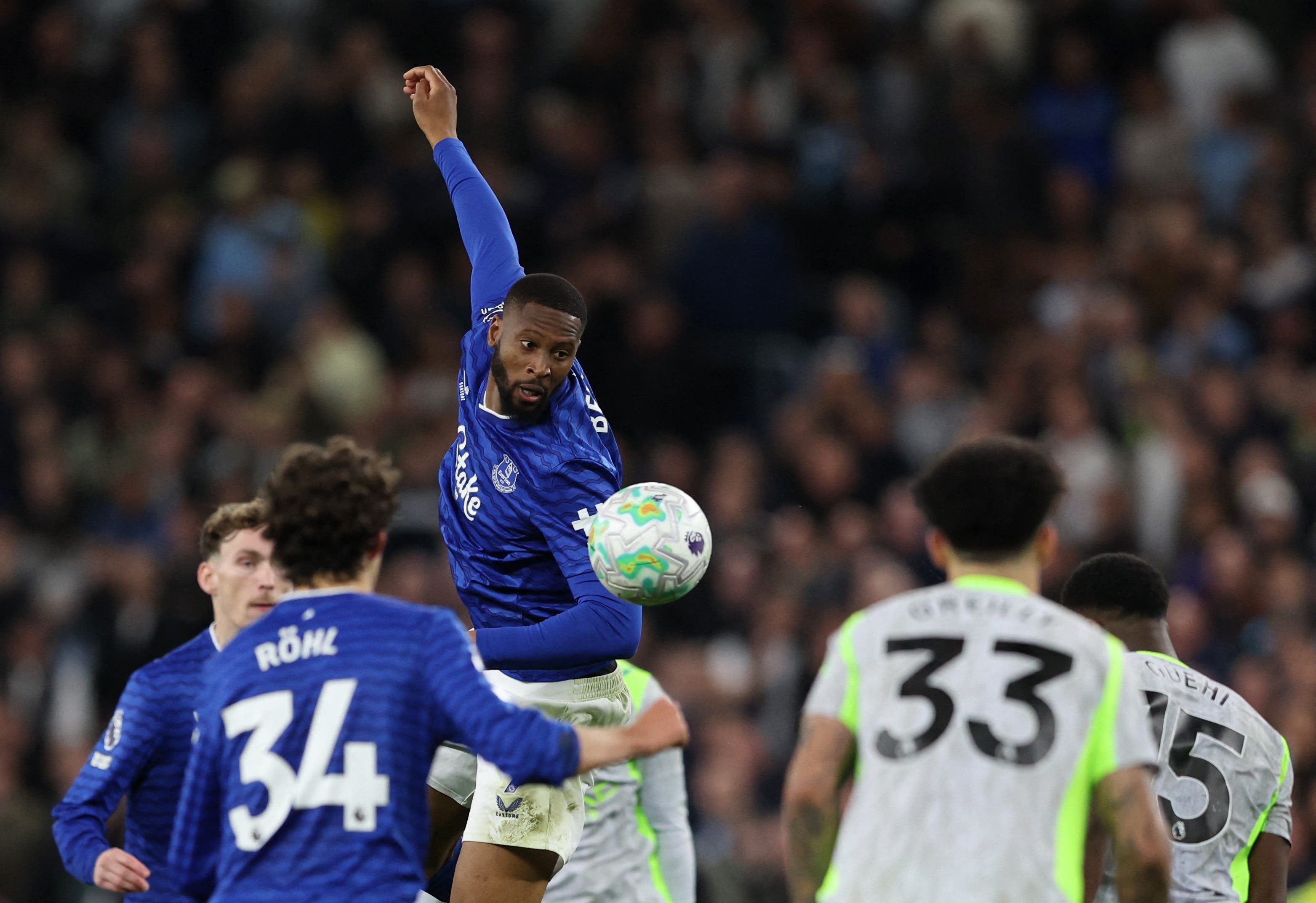 Everton stun Manchester City with second-half comeback to blow title race open — image 5
