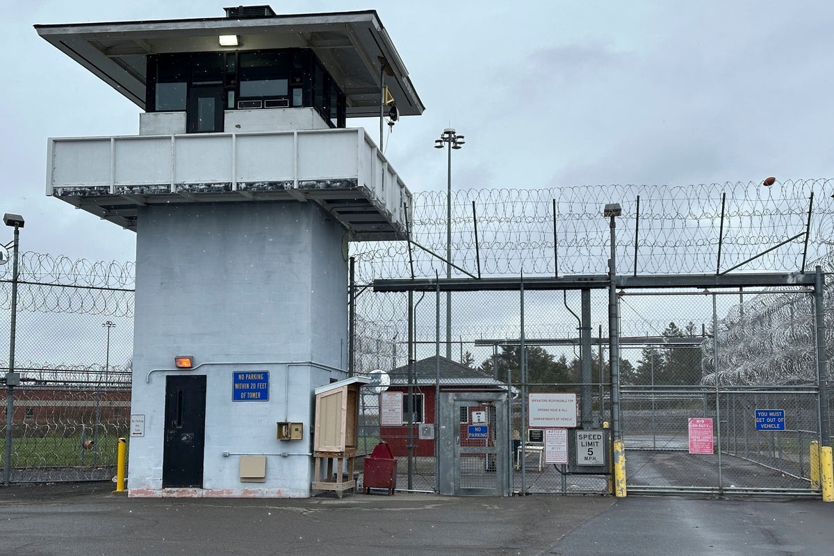 Former prison guard pleads guilty to manslaughter in New York inmate’s fatal beating – UK Times