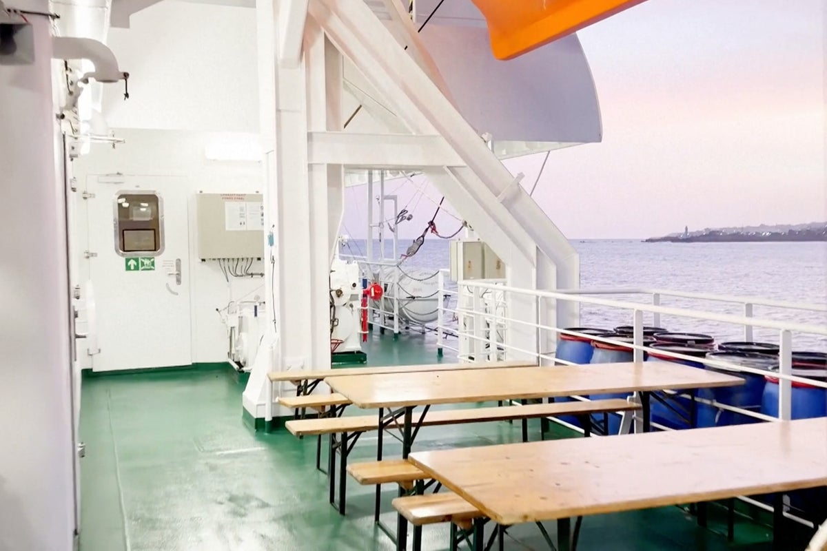 Footage from inside hantavirus-stricken cruise ship shows reality of life for passengers – UK Times