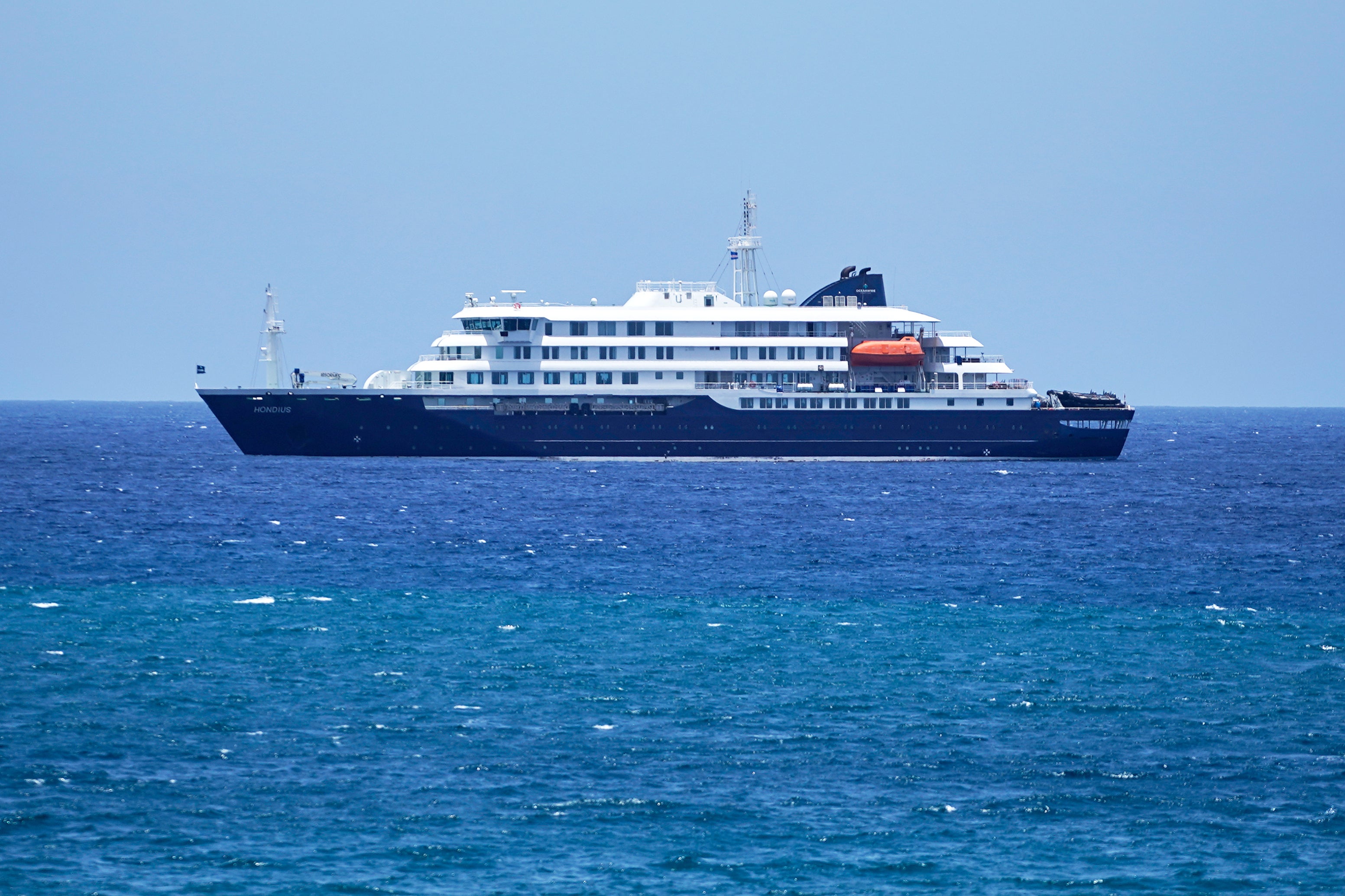 How a deadly hantavirus outbreak unfolded on a cruise ship for weeks before it was identified