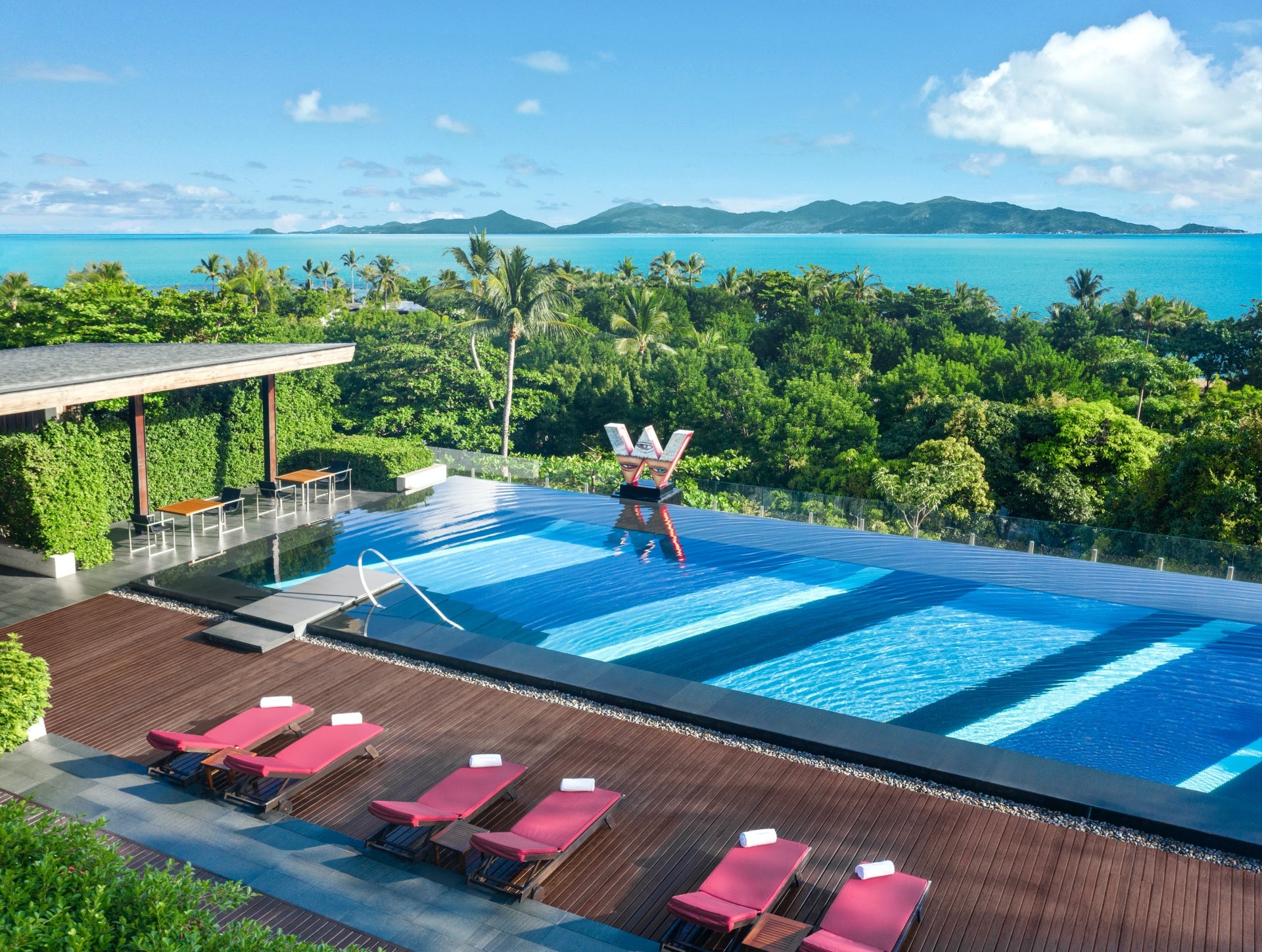 The communal pool overlooking the ocean