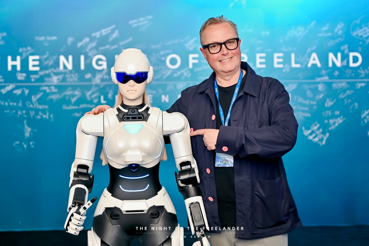Car dealers to get robots in showrooms, says Chinese car maker Chery