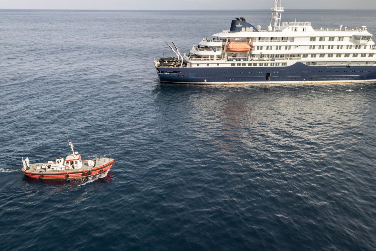 Hantavirus cruise ship: Canary Islands leader rejects call for MV Hondius to dock