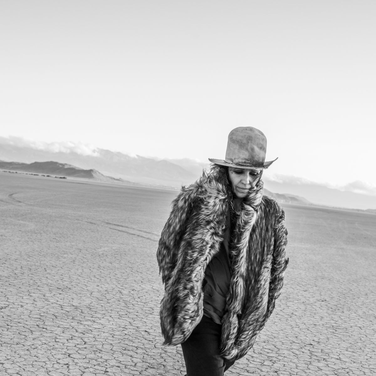 4 Non Blondes singer and guitarist Linda Perry, who is to receive a special international award at the 2026 Ivor Novello Awards