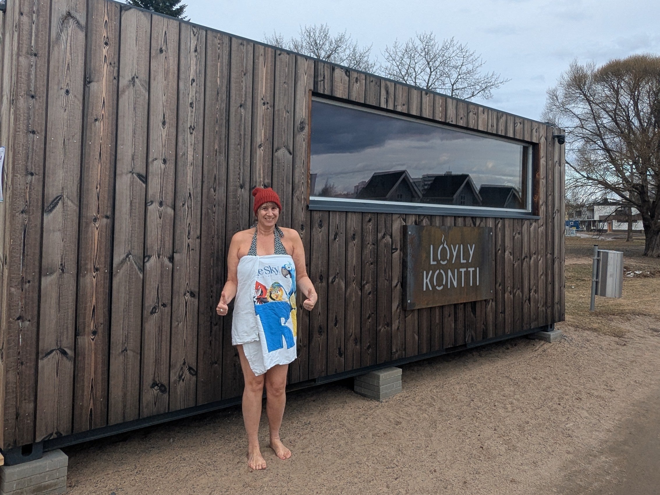 Laura braves the sauna in freezing weather