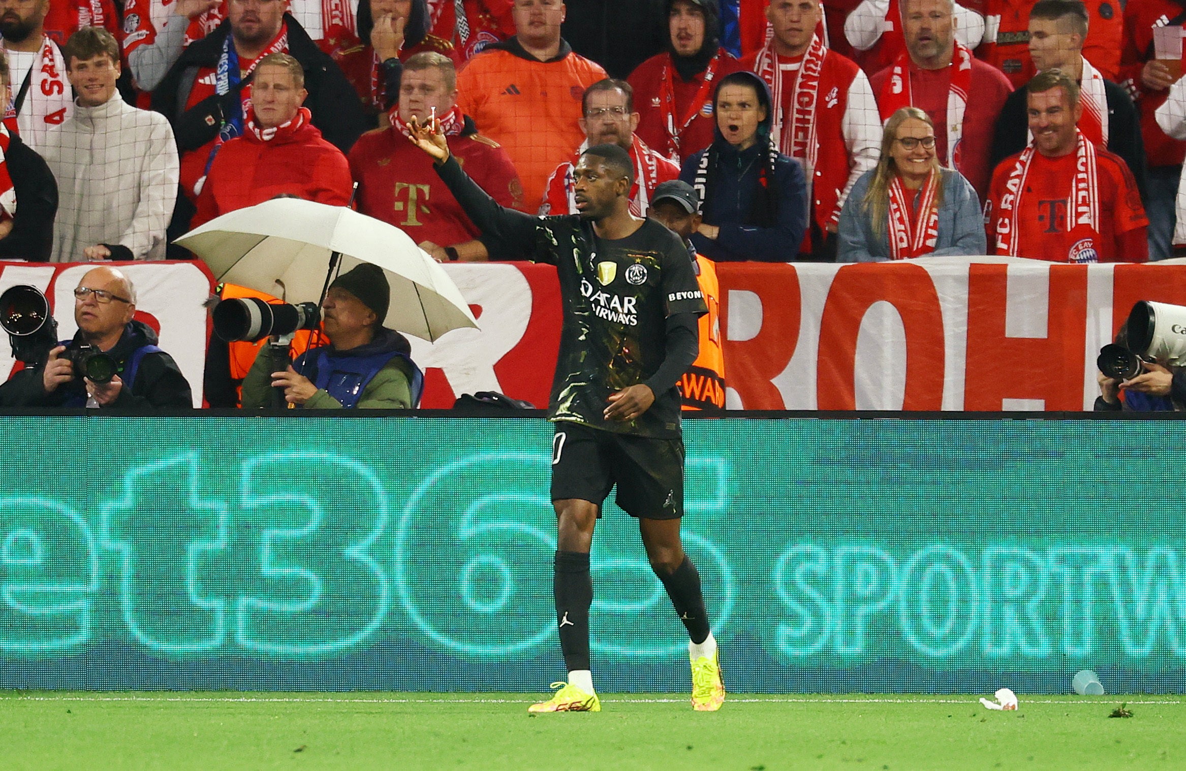 Ousmane Dembele has lighter thrown at him by fans in Bayern v PSG Champions  League semi-final | The Independent