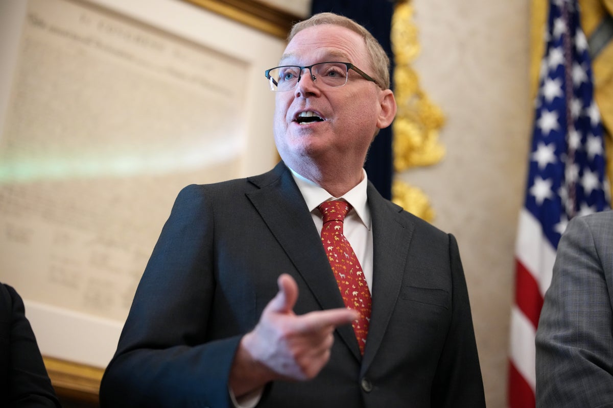 Trump official boasts that Americans’ credit card spending is ‘through the roof.’ That’s far from a good thing