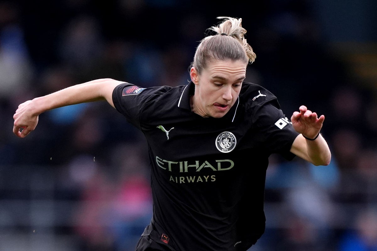 Vivianne Miedema reveals she missed title run-in because of concern for her mum