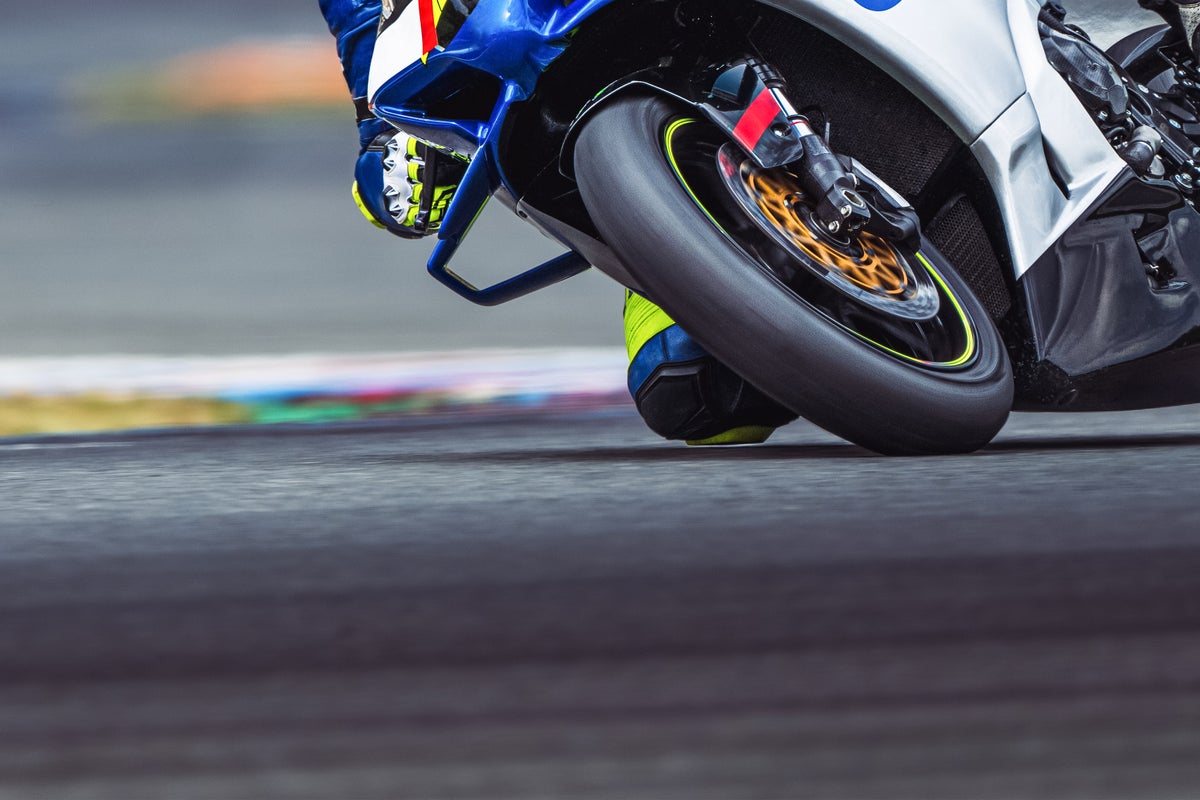 Superbike rider dies following crash during North West 200 qualifying