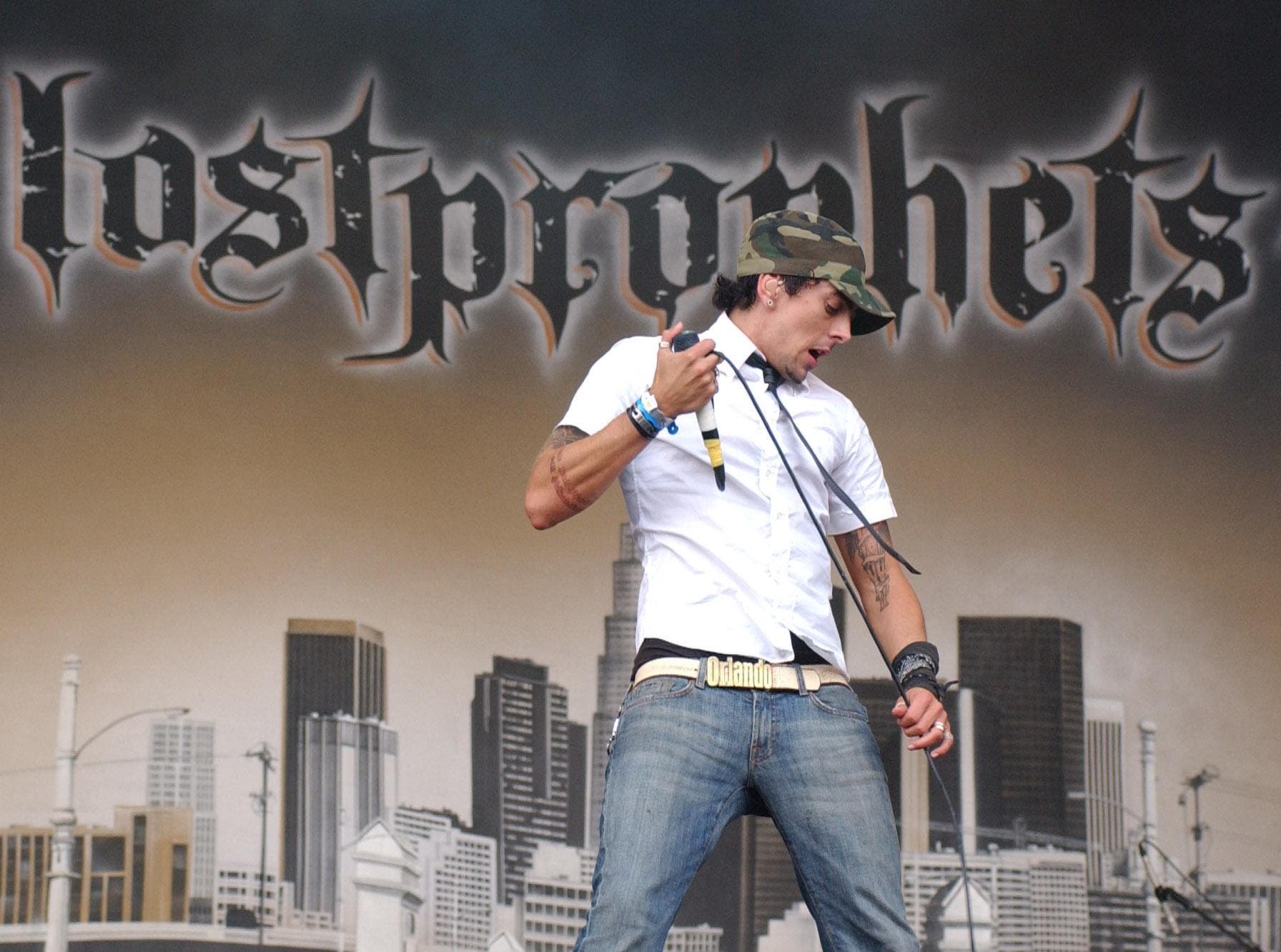 Ex-LostProphets Singer Ian Watkins Murder Trial: CCTV Shows Attack — image 3