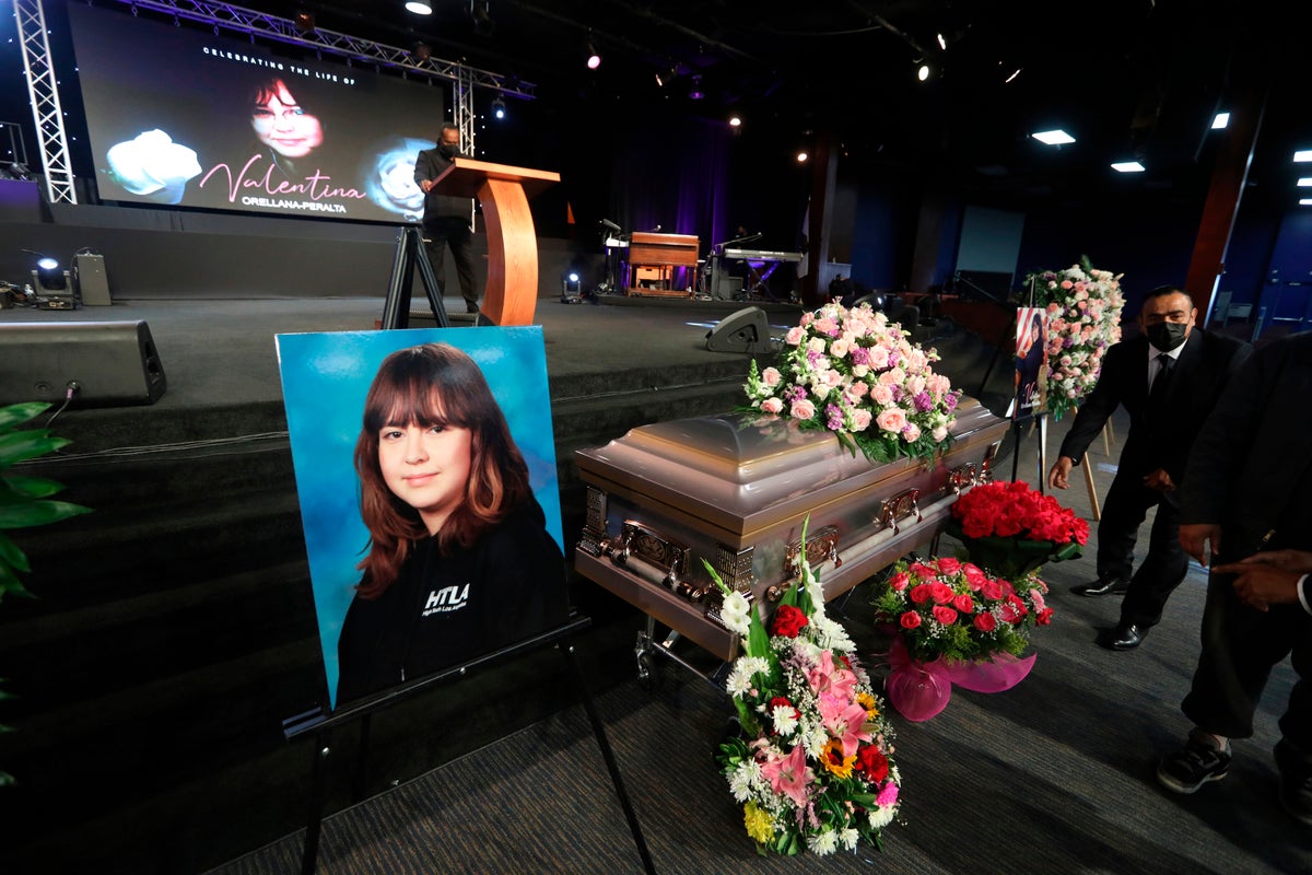 Jury finds city of LA not liable in death of 14-year-old girl hit by police officer’s stray bullet – UK Times