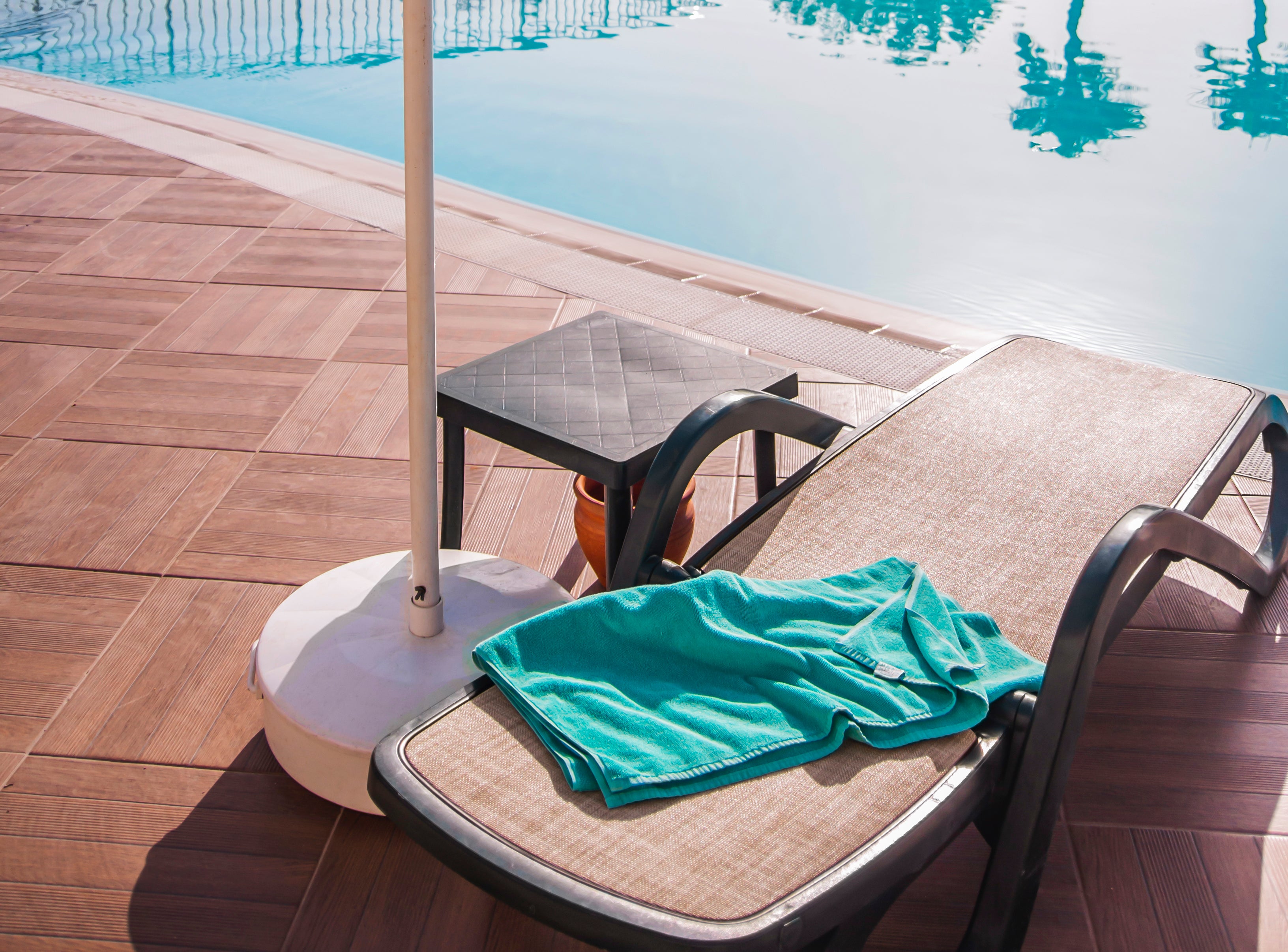 German tourist wins payout after losing the 6am sunbed wars