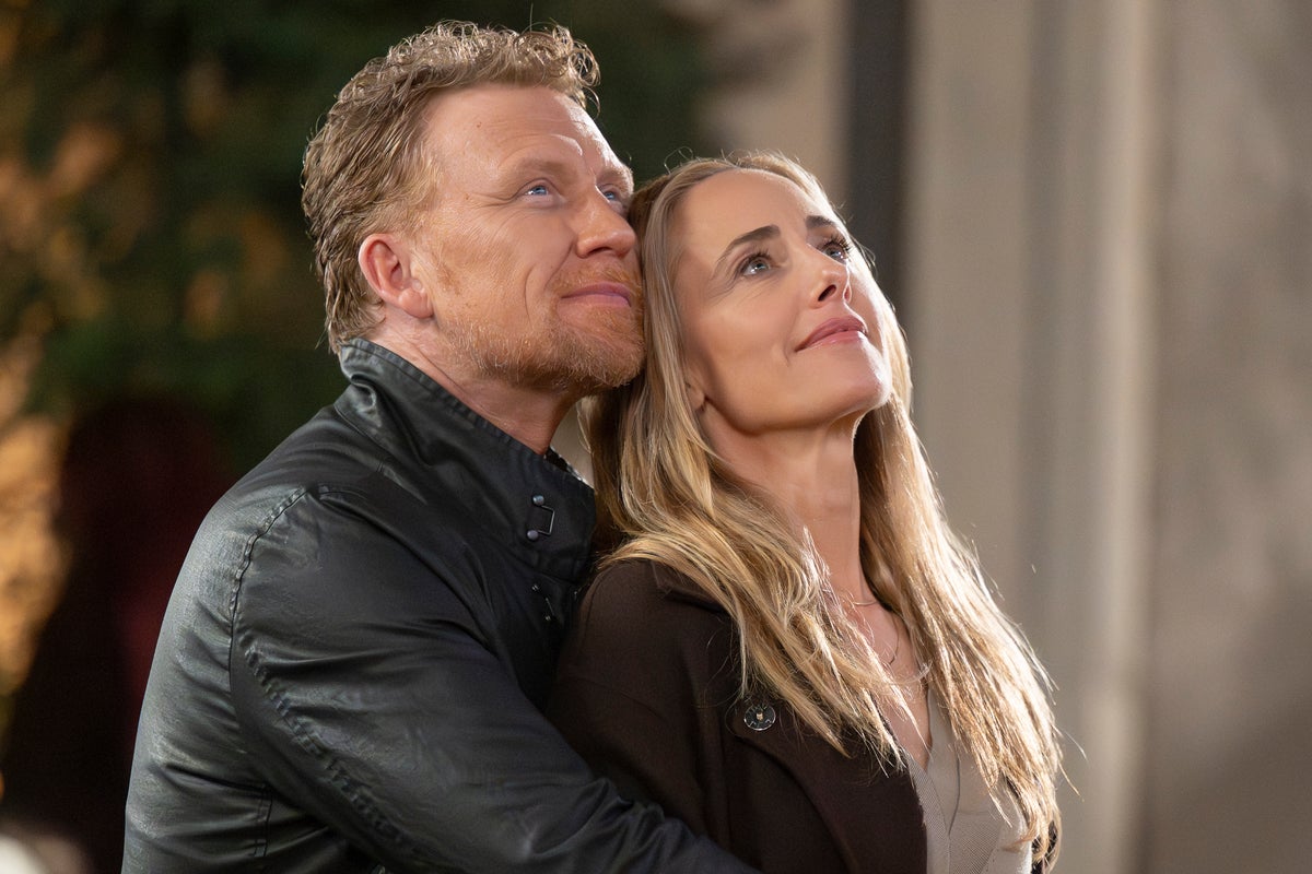 Grey’s Anatomy boss explains longtime stars’ emotional exits after 17 seasons Grey’s Anatomy boss explains longtime stars’ emotional exits after 17 seasons