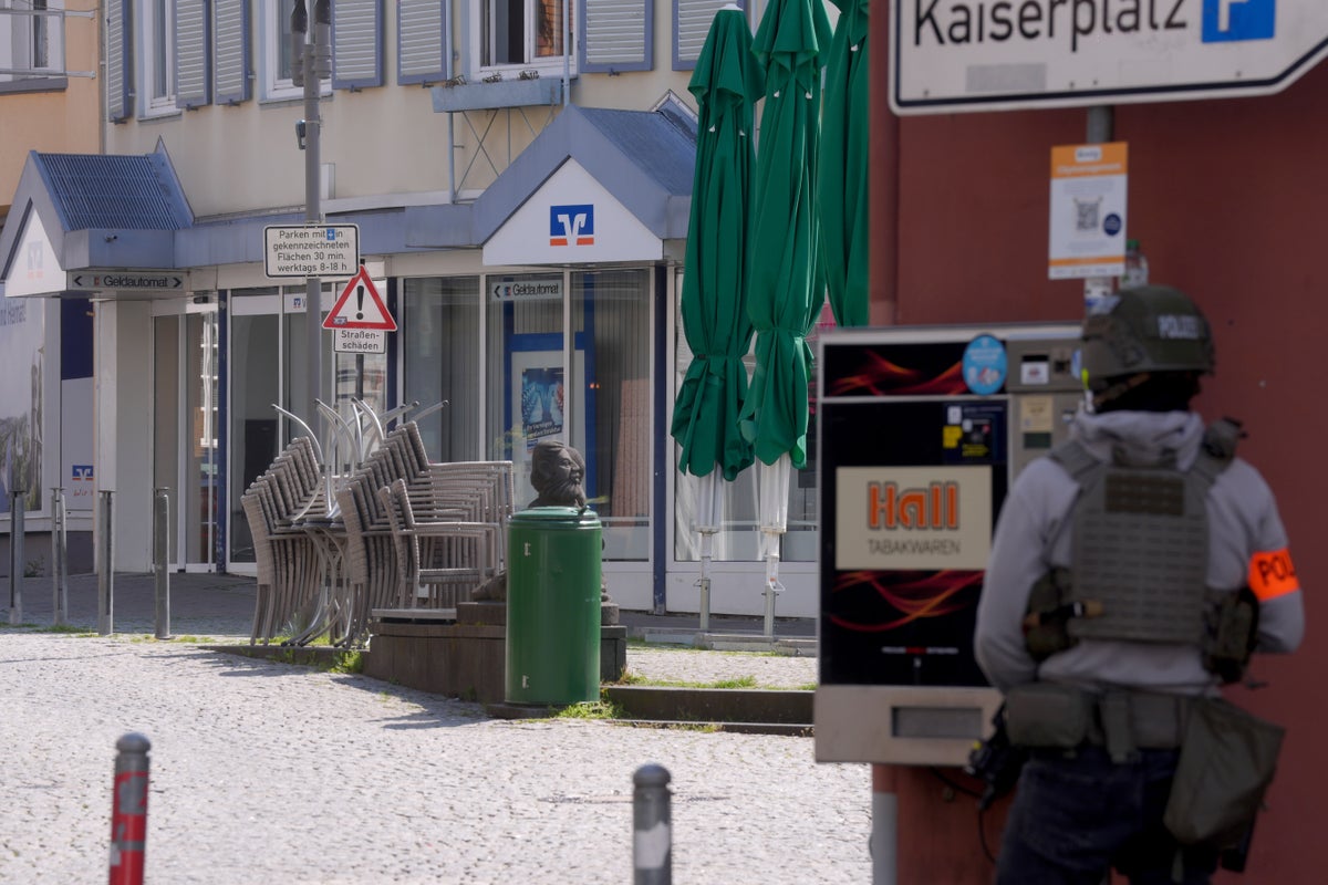 Police called to a hostage situation at a bank in western Germany