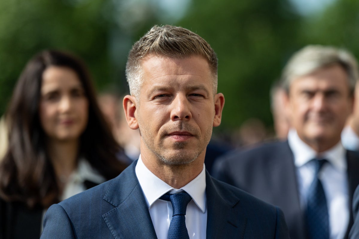 Viktor Orbán'ın 16 yıllık iktidarı sona erdiğinde Macaristan başbakanı olarak Péter Magyar yemin edecek