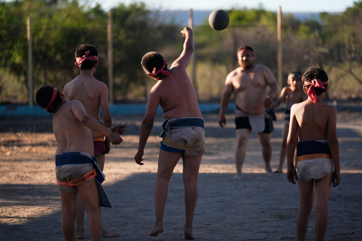 How a 3,400-year-old ballgame survives in Mexico against all odds – UK Times