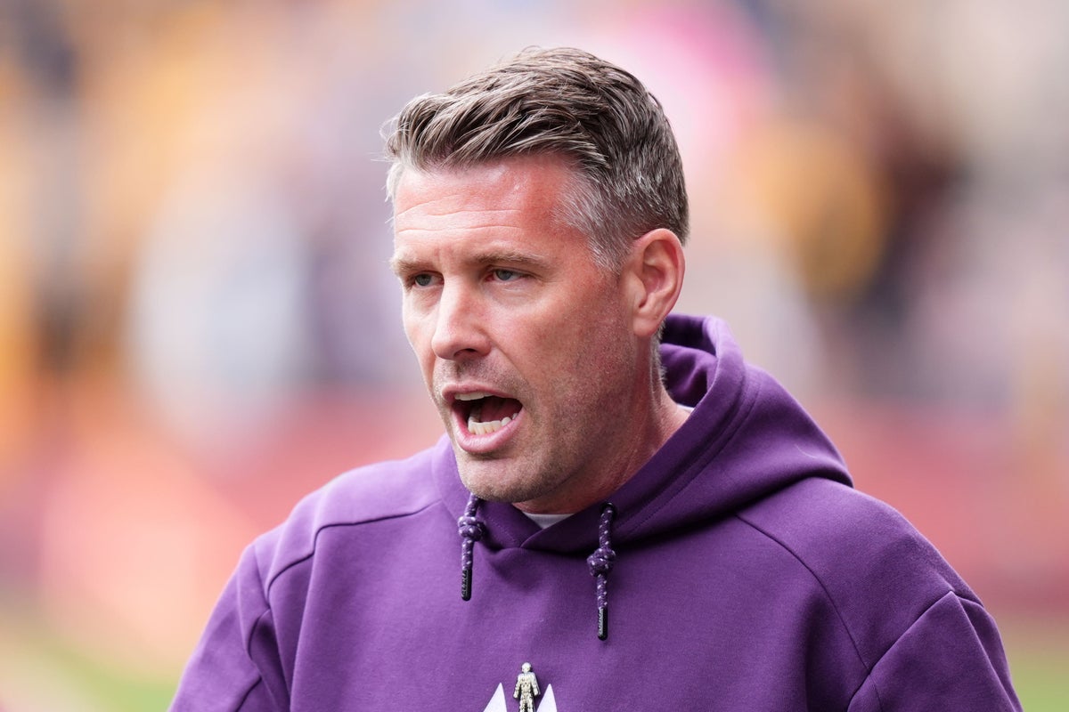 Rob Edwards planning summer clearout at Wolves after ‘atrocious’ Brighton defeat