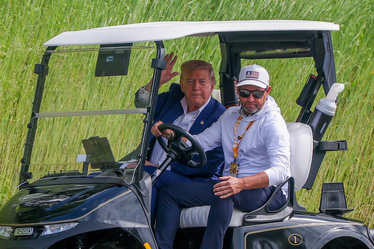 Trump, Truth Social'a 7 saatlik arayı TV'de AI İran savaş fotoğrafları ve golf turnuvası yayınlarıyla sonlandırdı
