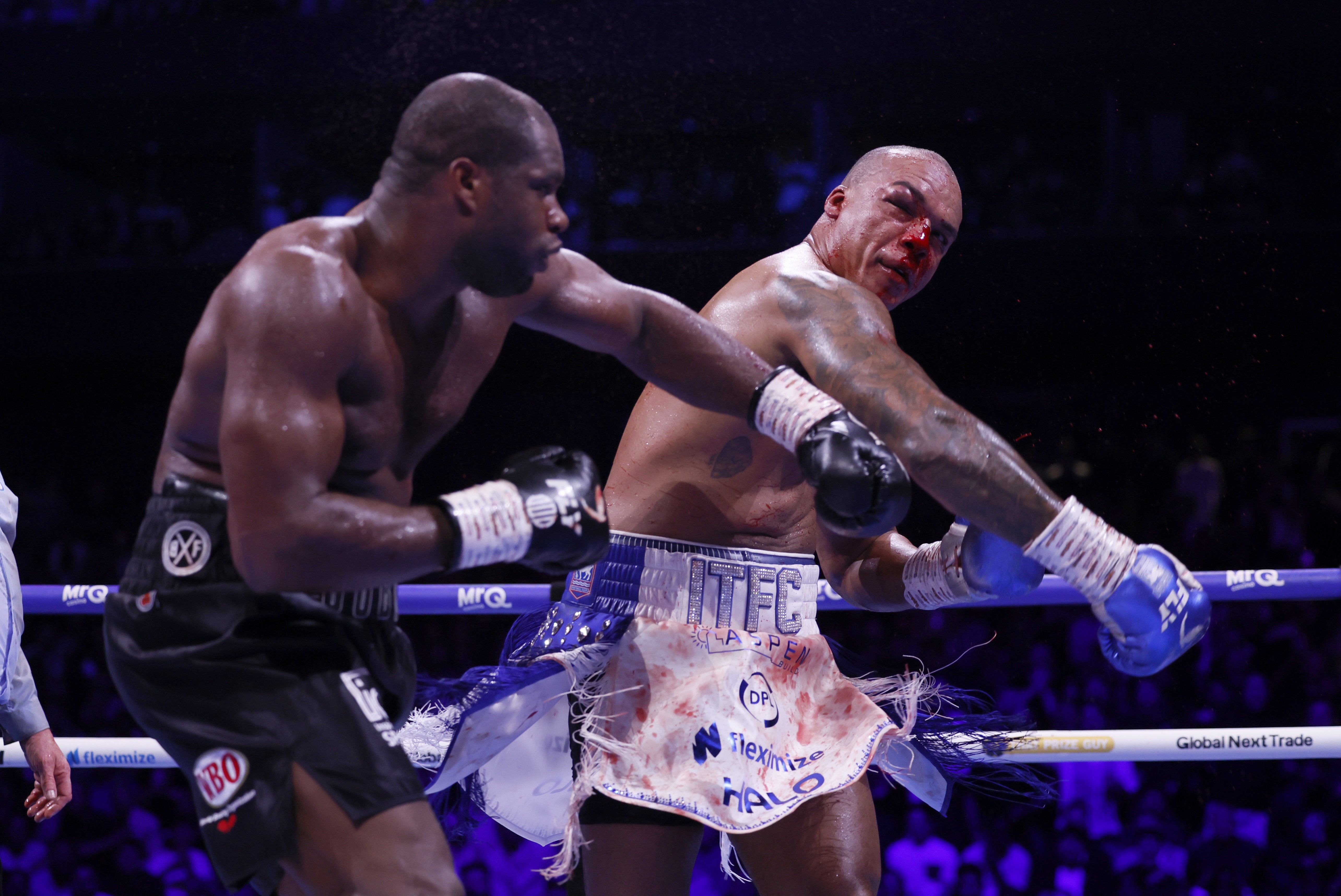 Dubois (left) weathered the early onslaught and established some rhythm (Richard Sellers/PA)