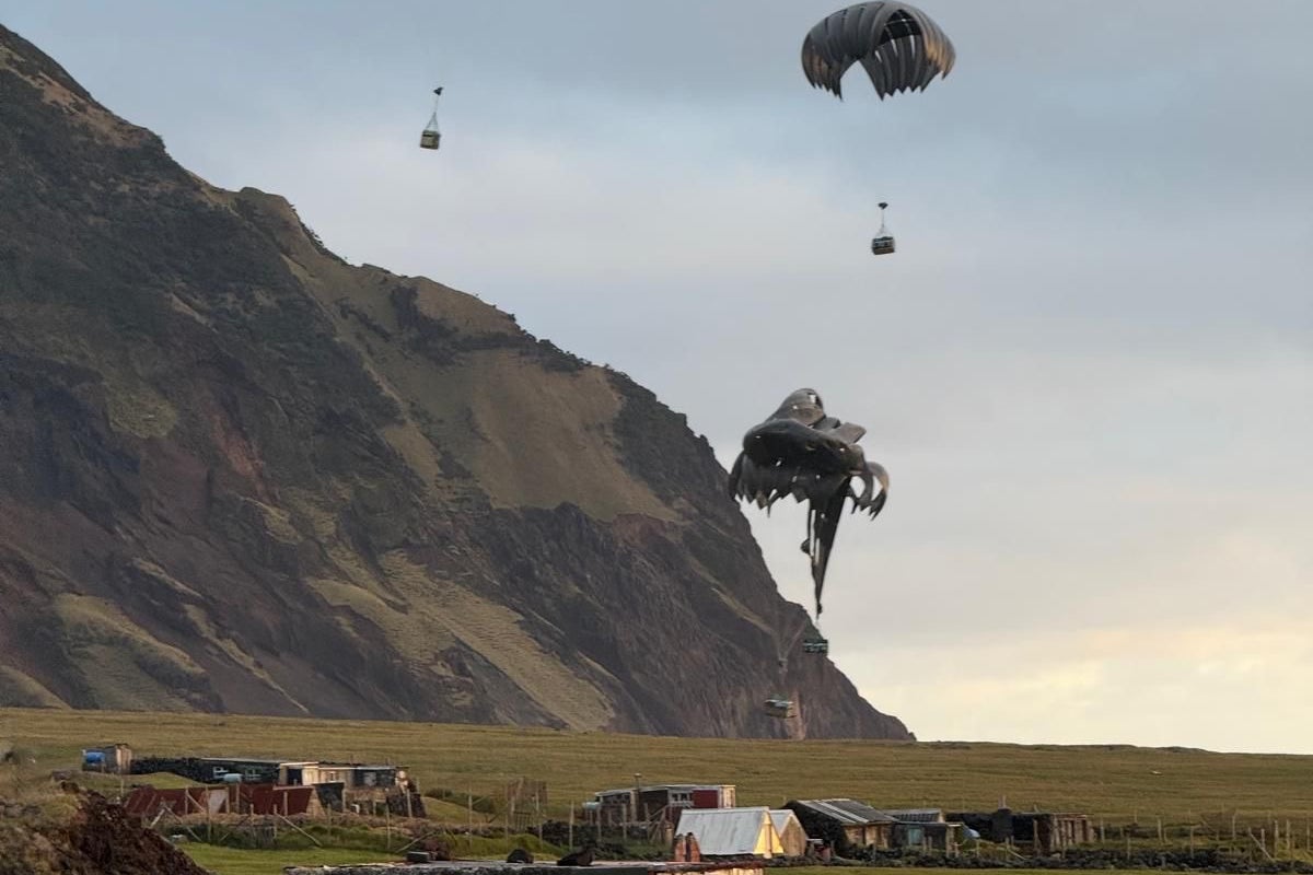 Army parachutes team onto remote island to help British suspected hantavirus case