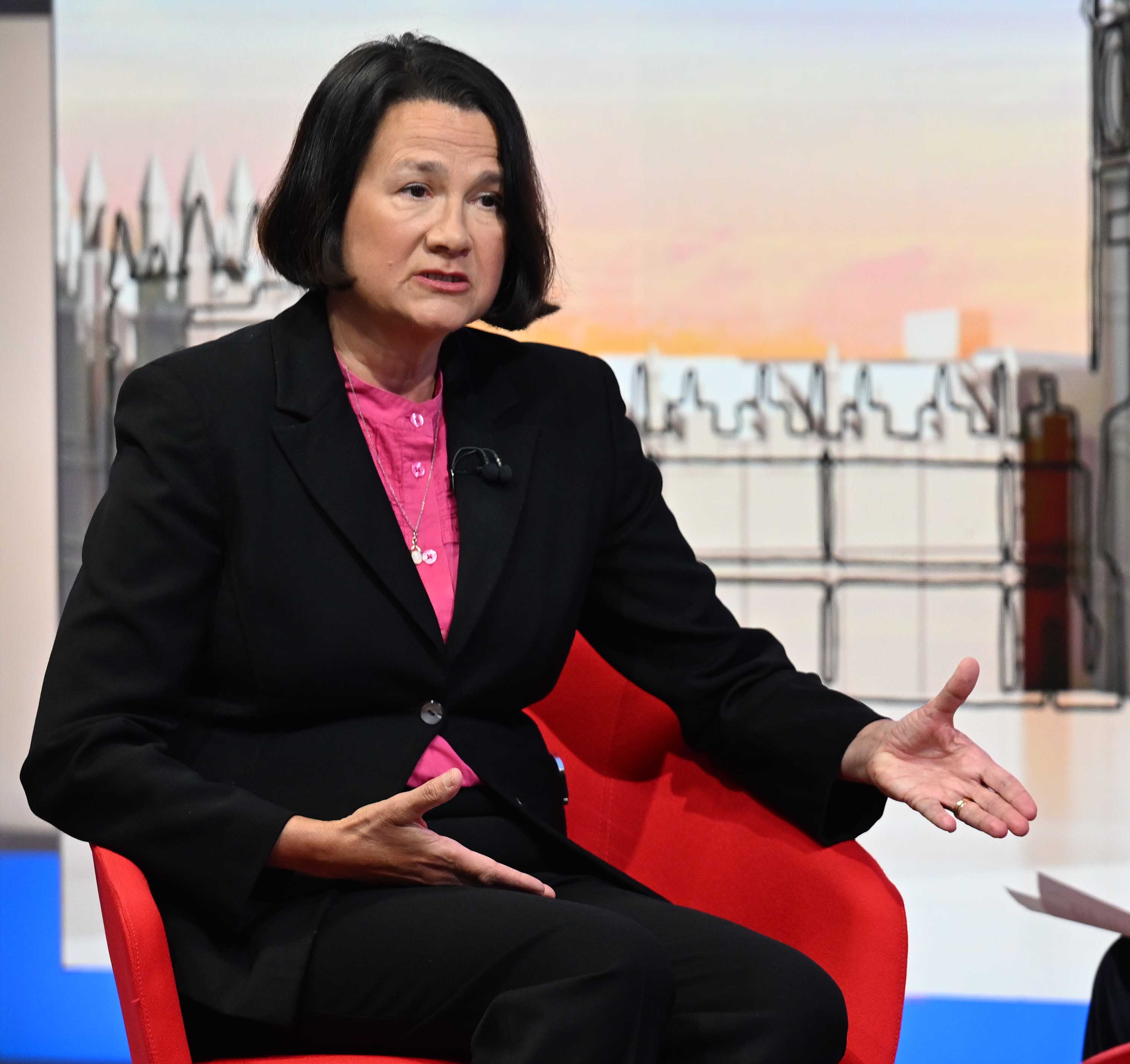 Labour MP Catherine West told the cabinet that if they do not put someone forward to challenge Sir Keir by Monday, she will attempt to trigger a leadership contest herself