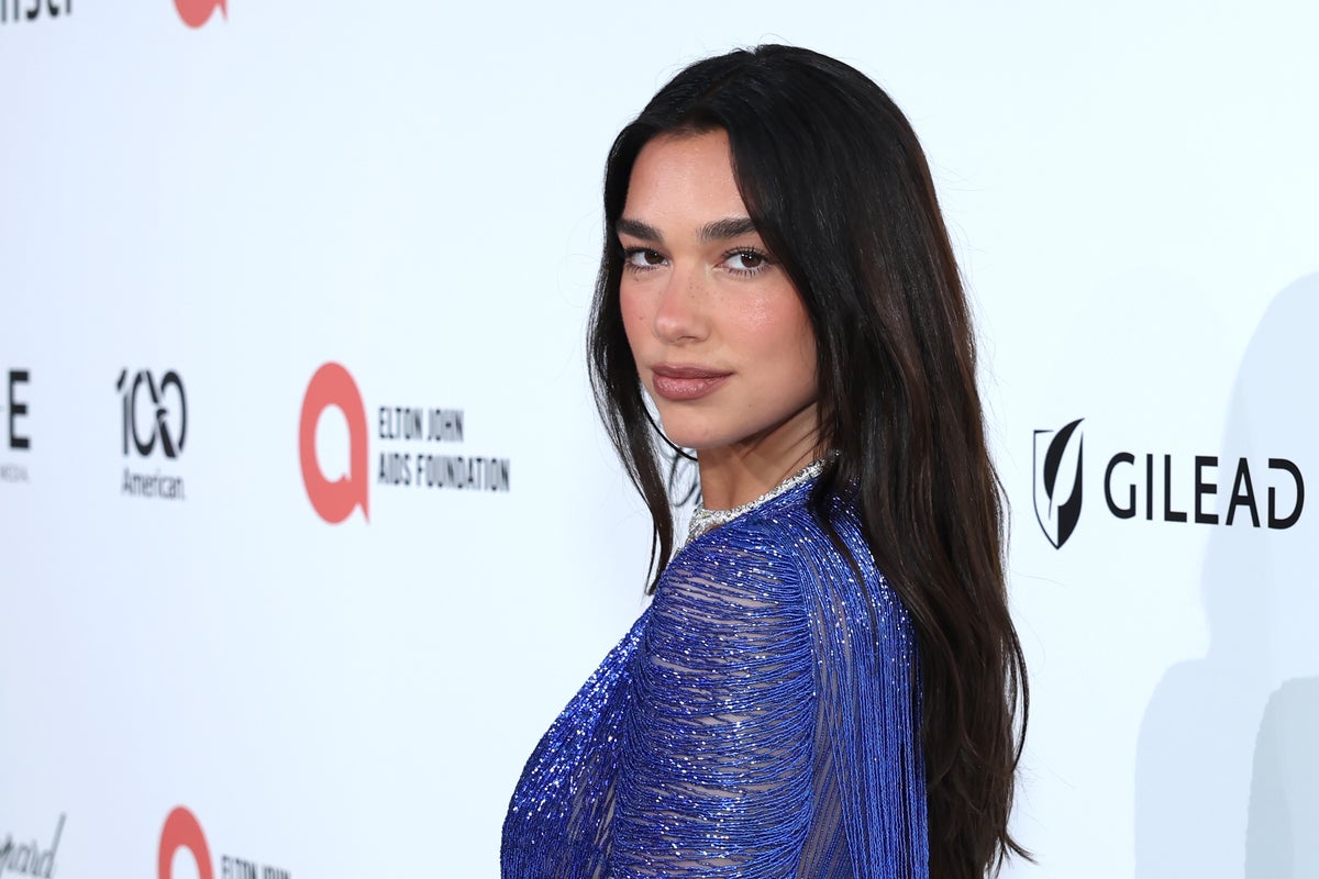 Dua Lipa files $15 million lawsuit against Samsung for using her face without permission Dua Lipa files $15 million lawsuit against Samsung for using her face without permission
